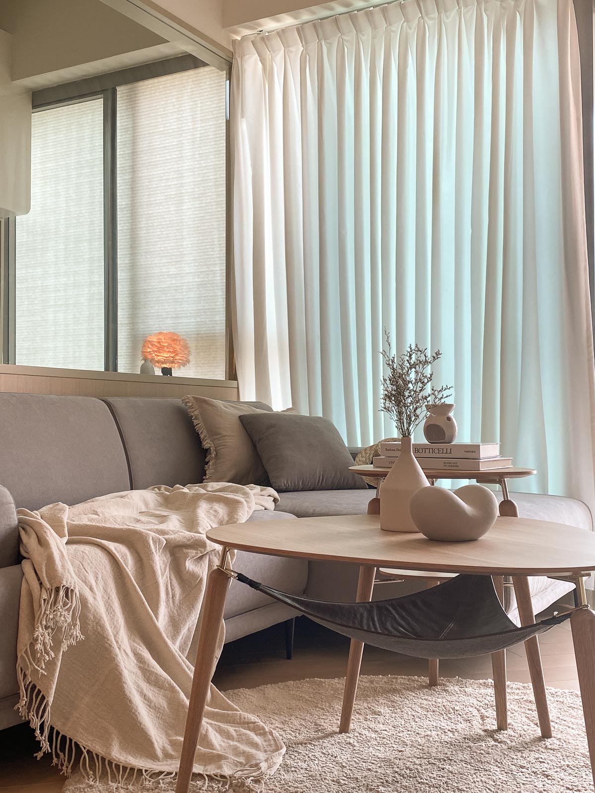 Marcus Chan -  Mae Design Studio - Elegant Streamlined Apartment