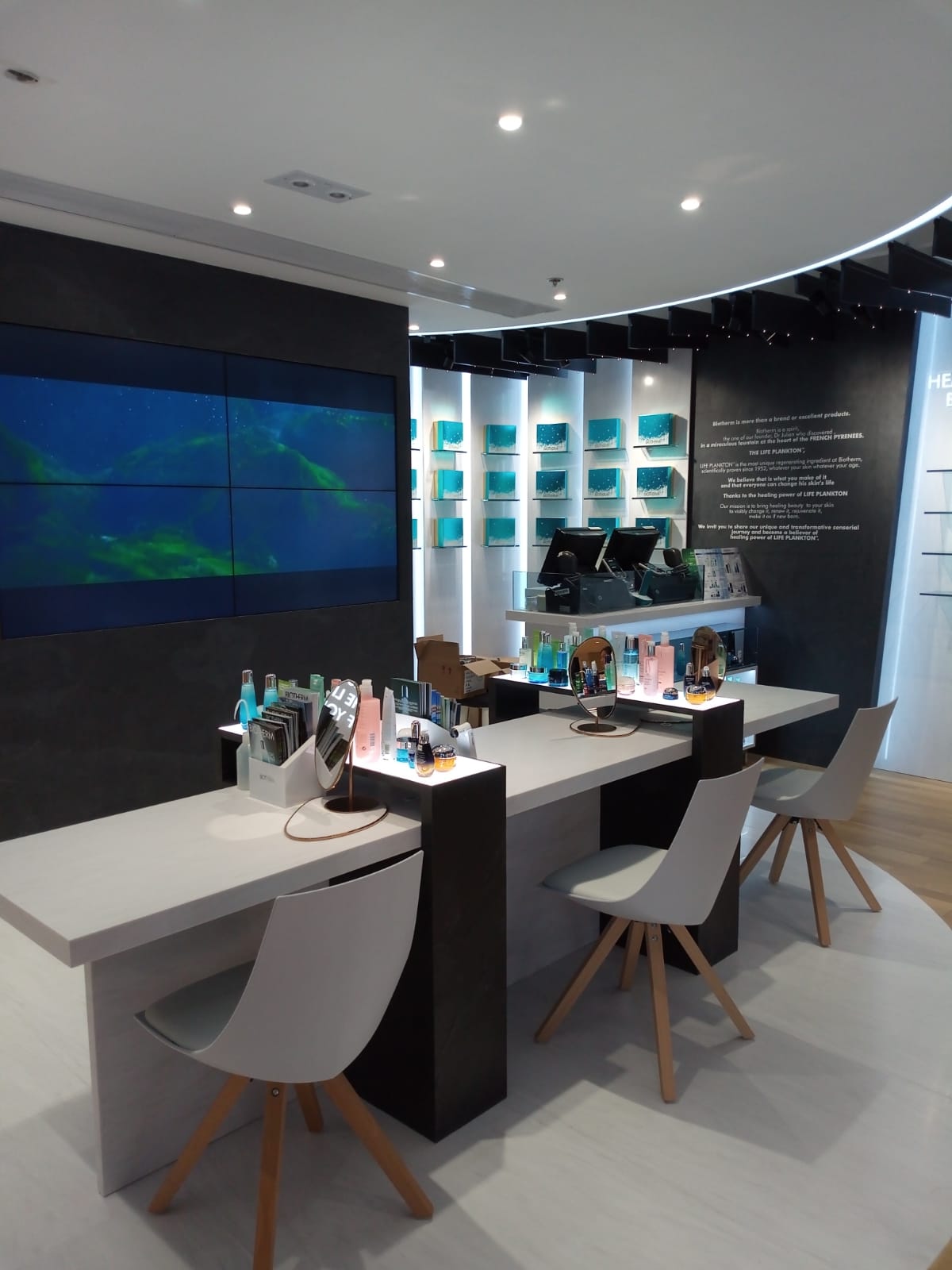 Khristy Yeung - Infinite Design Limited - 連城廣場-BIOTHERM