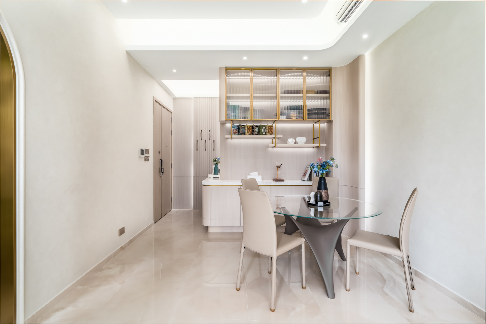 Chris Lau - Hei Design Interiors - Grande Monaco