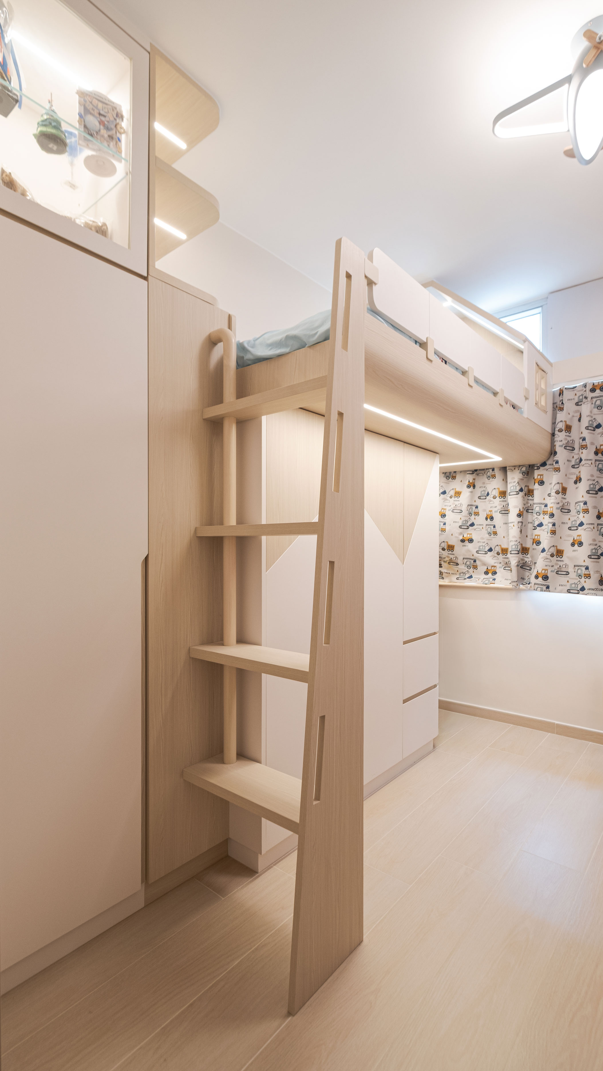 Mike Chan - C.M.T Interior Design - 黃埔花園
