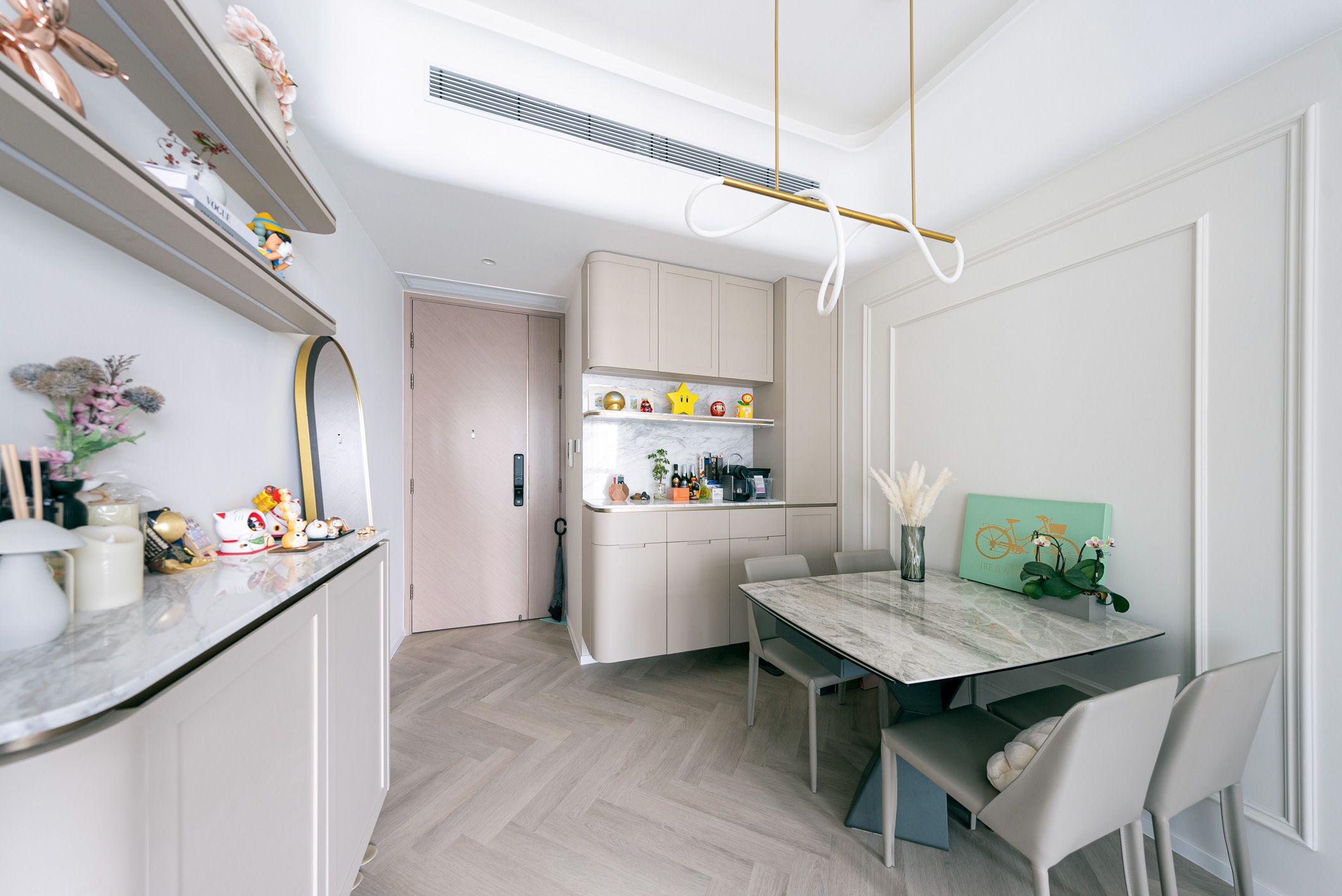 Mike Chan - C.M.T Interior Design - 一號銀海