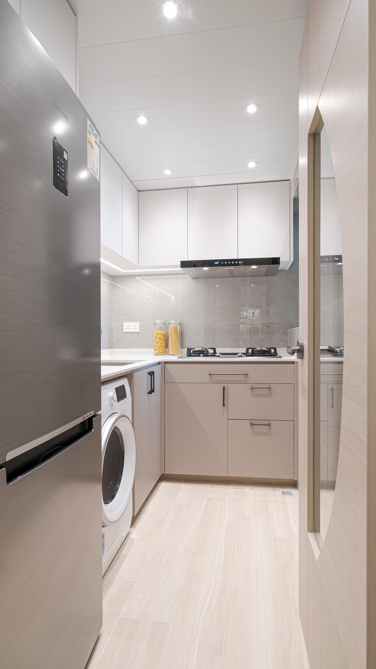 Mike Chan - C.M.T Interior Design - Tseung Kwan O Plaza