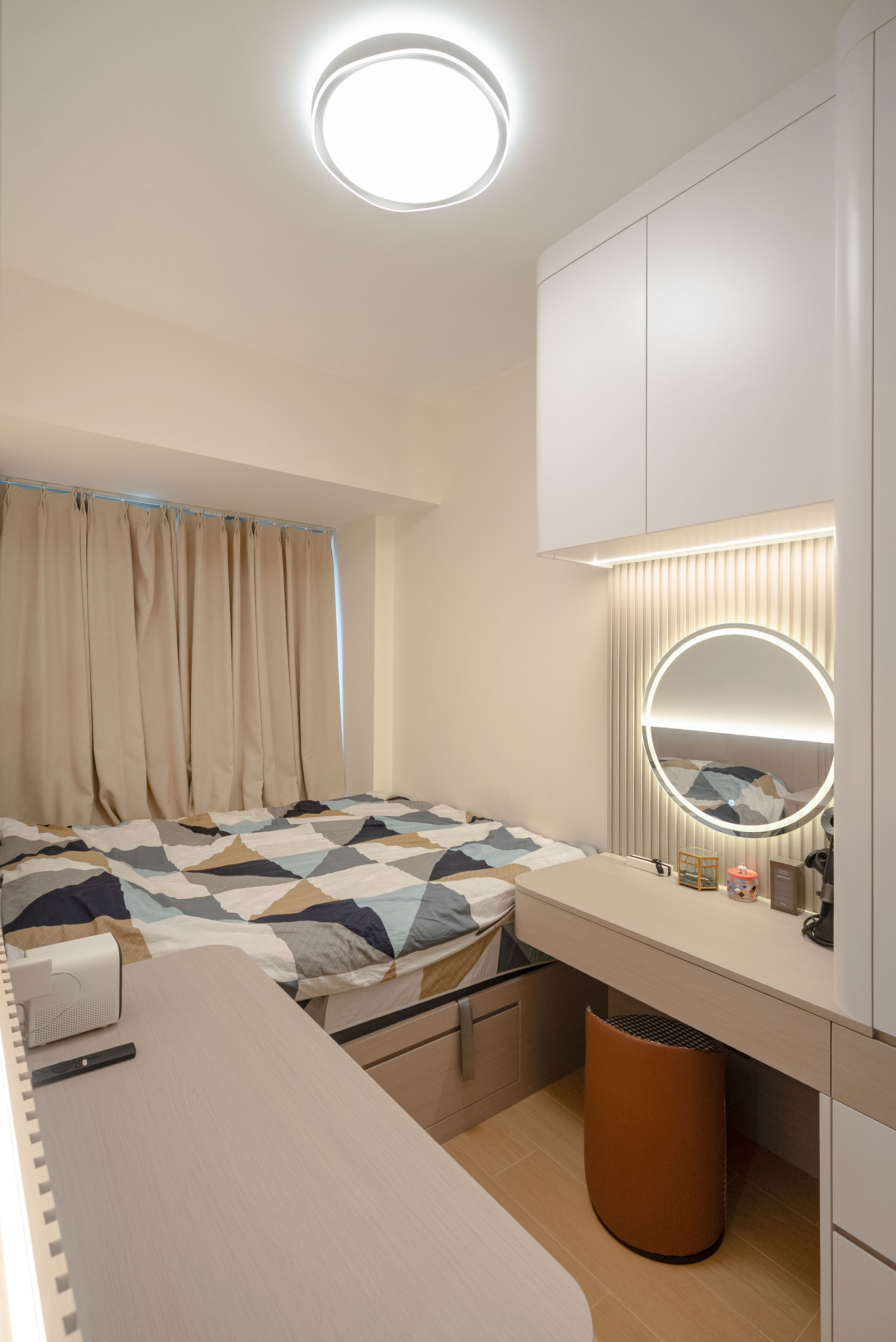 Mike Chan - C.M.T Interior Design - 觀月樺峰