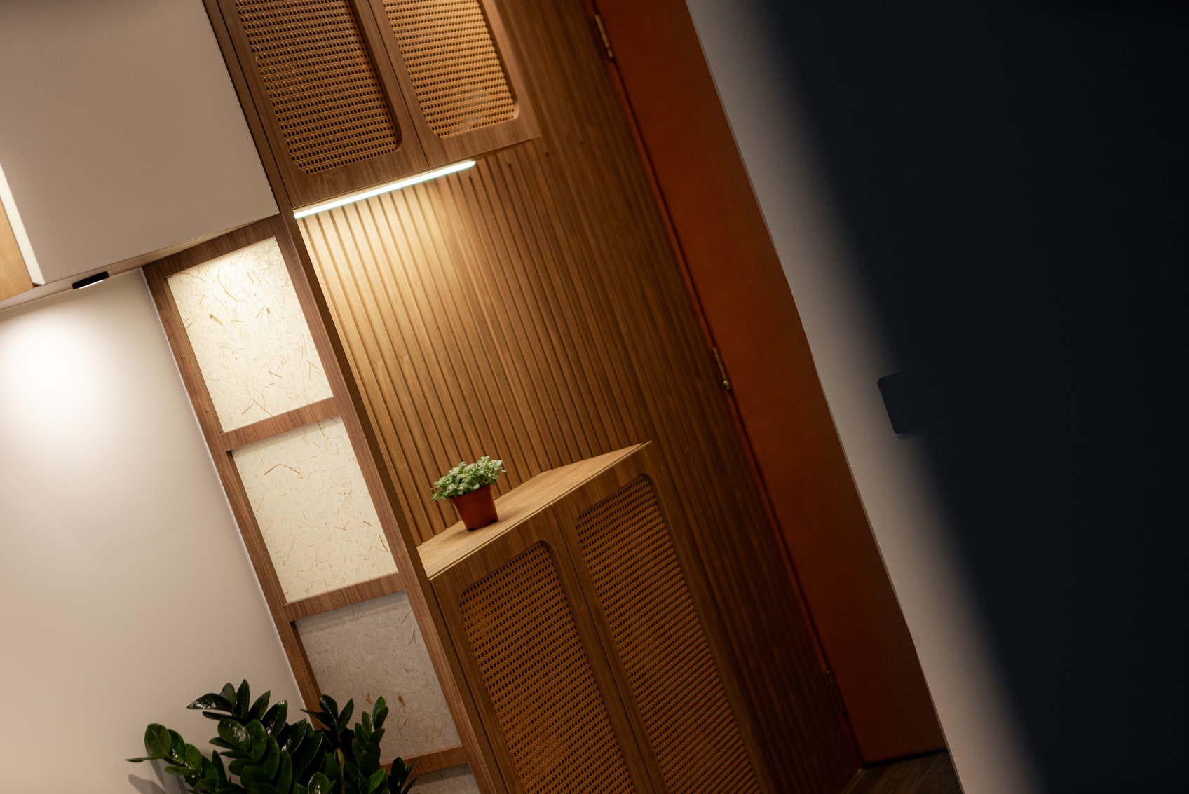 Mike Chan - C.M.T Interior Design - 星灣峰