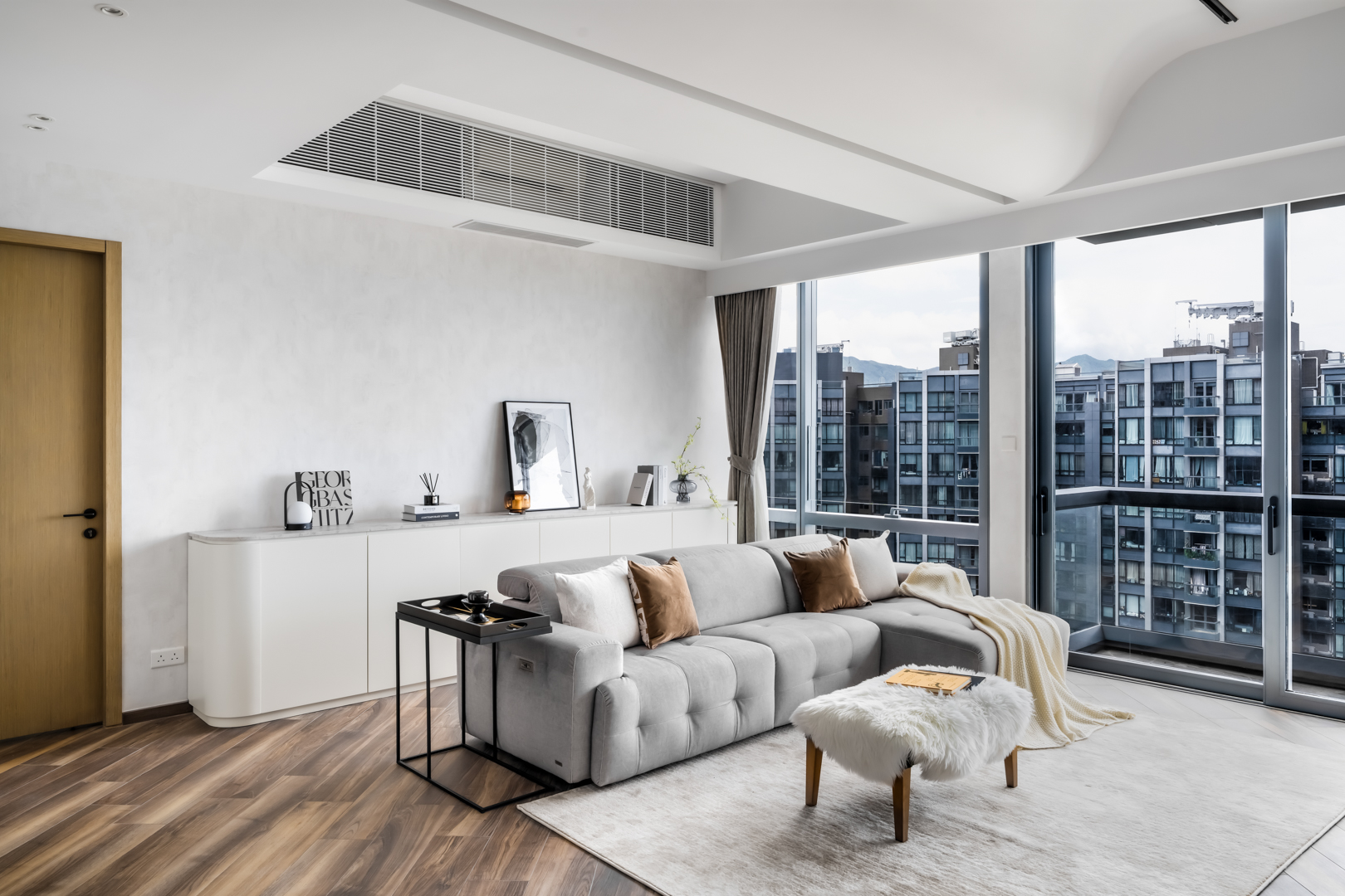 Chris Lau - Hei Design Interiors - Ontolo