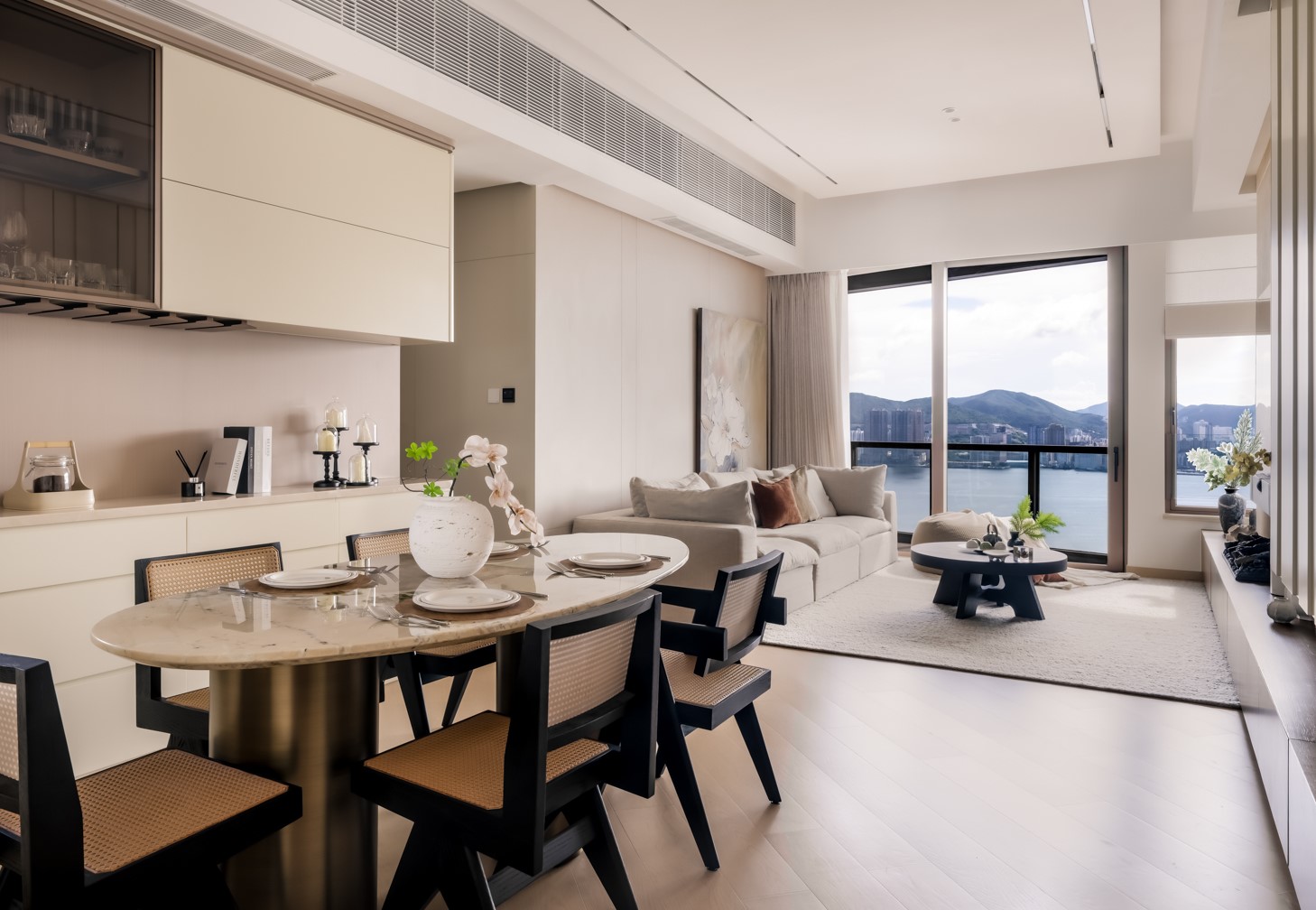 Chris Lau - Hei Design Interiors - The Lohas Park Phase 10