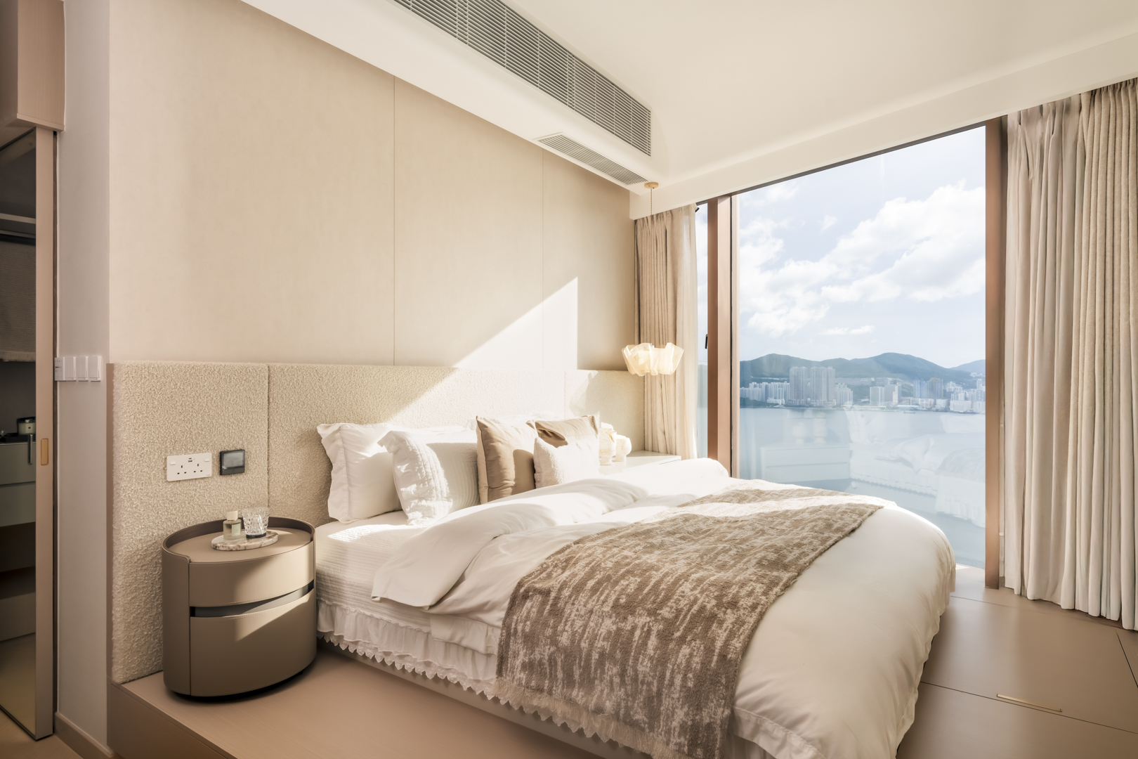 Chris Lau - Hei Design Interiors - The Lohas Park Phase 10