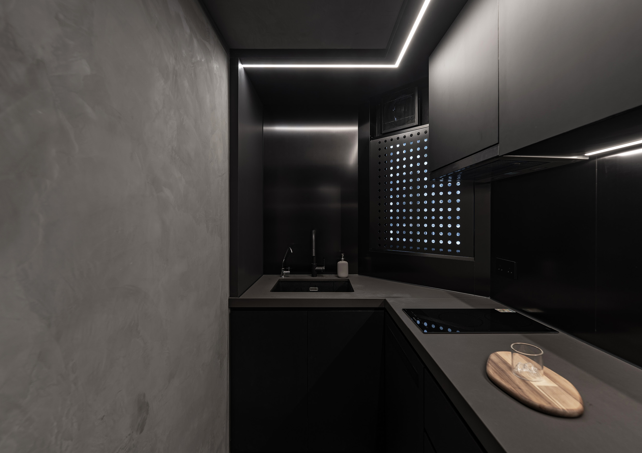 Jessica Kong & Owen Lam - 浮設計 - 極簡感域