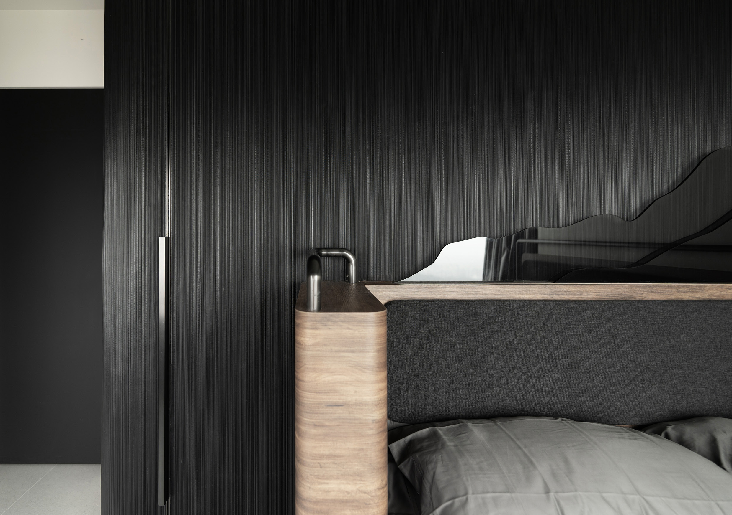 Jessica Kong & Owen Lam - 浮設計 - 極簡感域