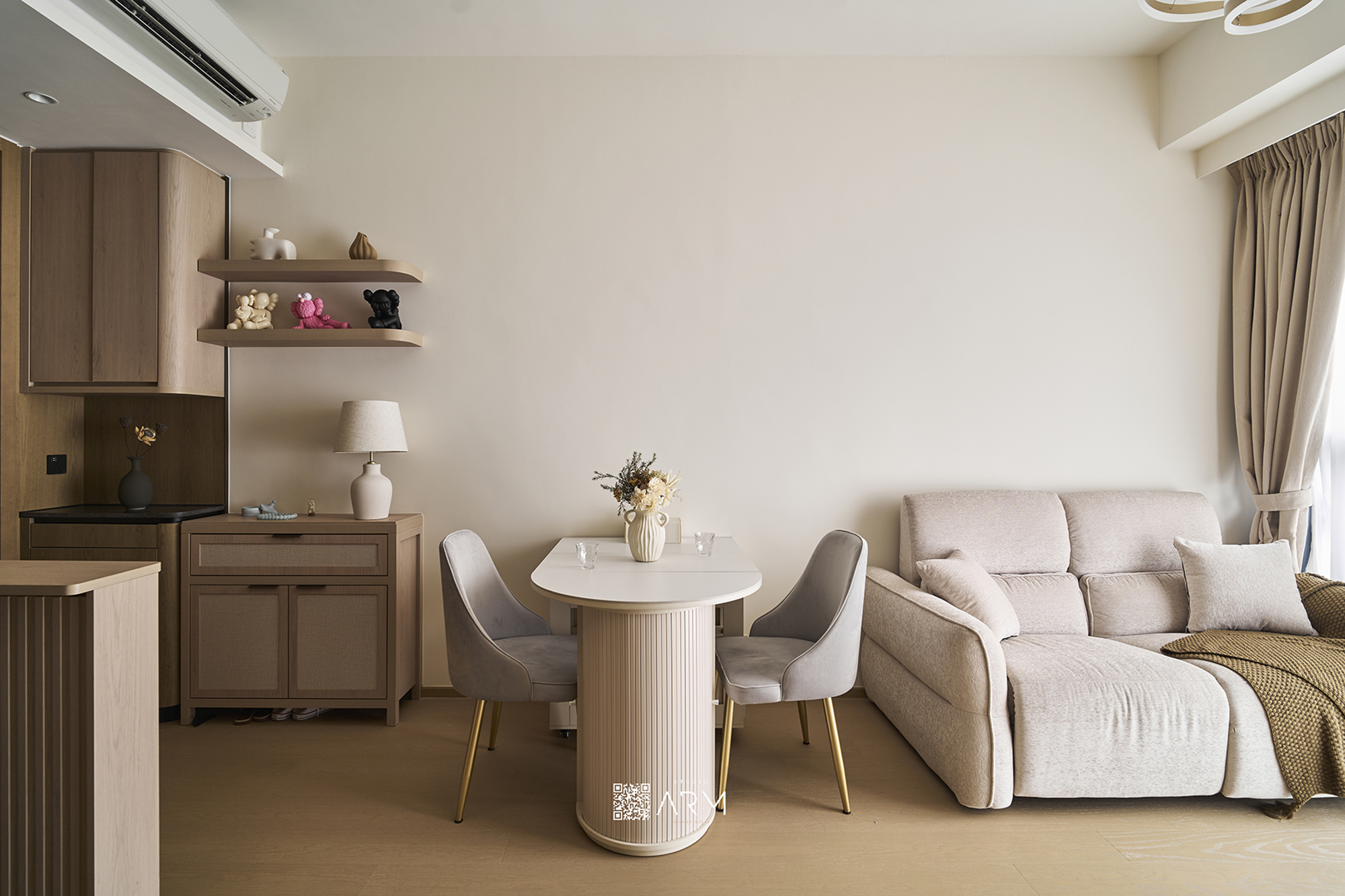 Kan Hui - ARM STUDIO LIMITED - In One