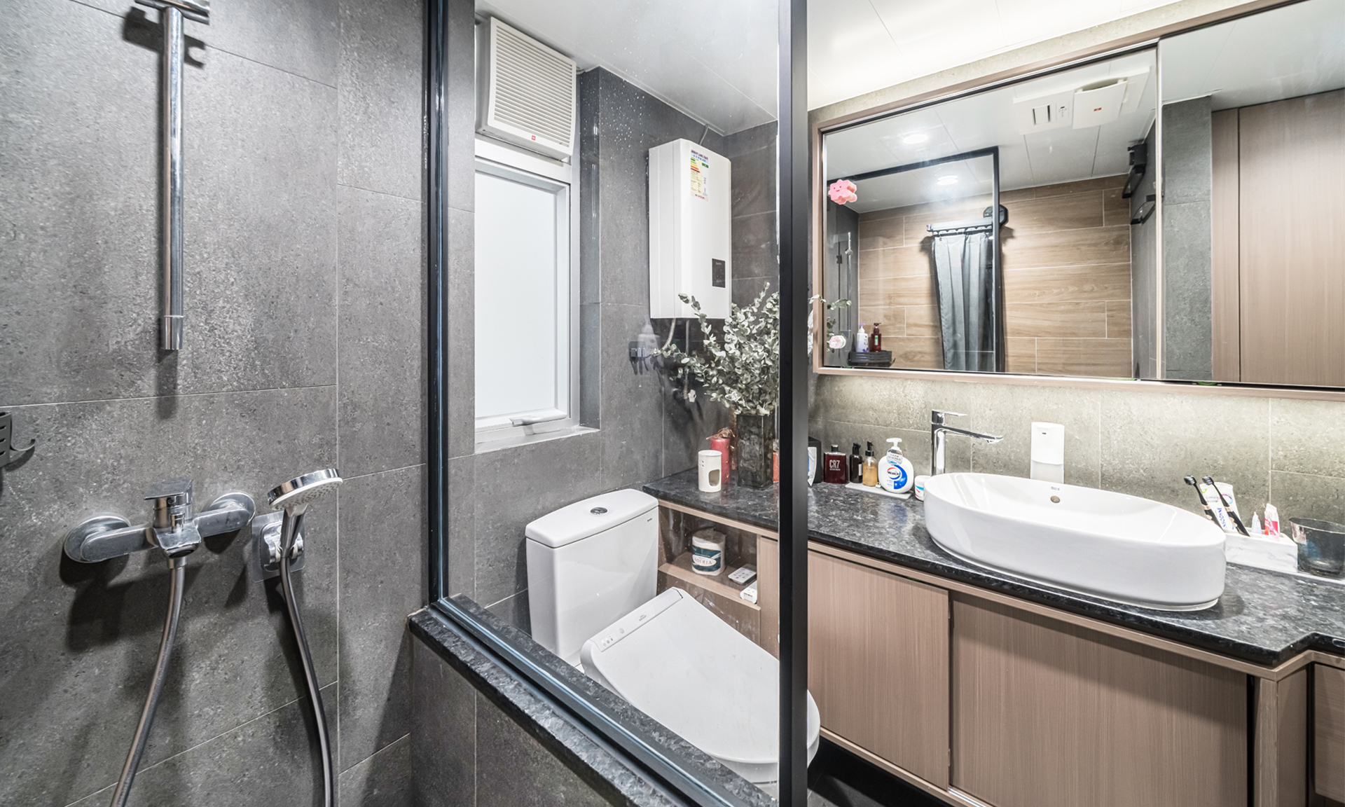 Calvin Ho & Bryan Lie - 御專室內設計有限公司 - 德福花園Q座