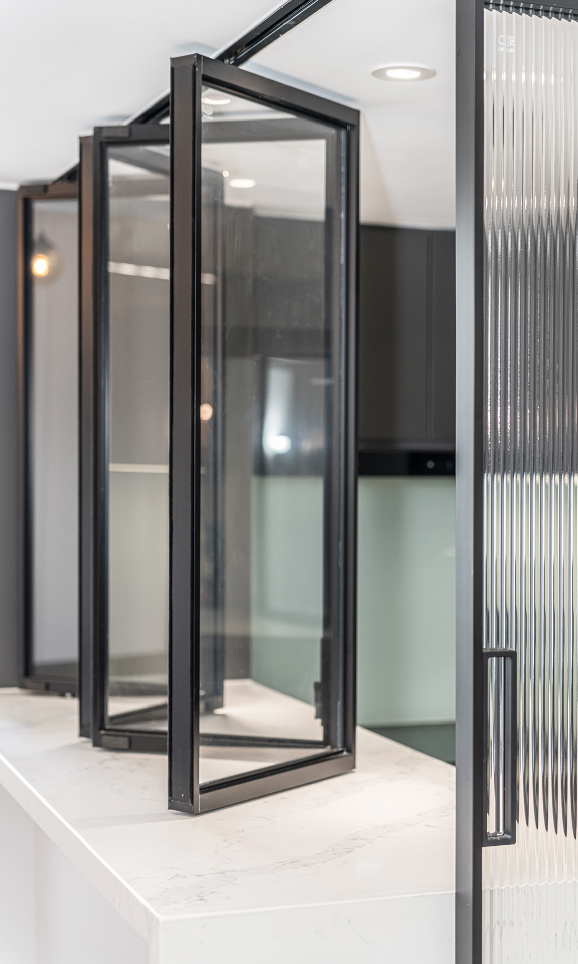 Calvin Ho & Bryan Lie - 御專室內設計有限公司 - 德福花園Q座