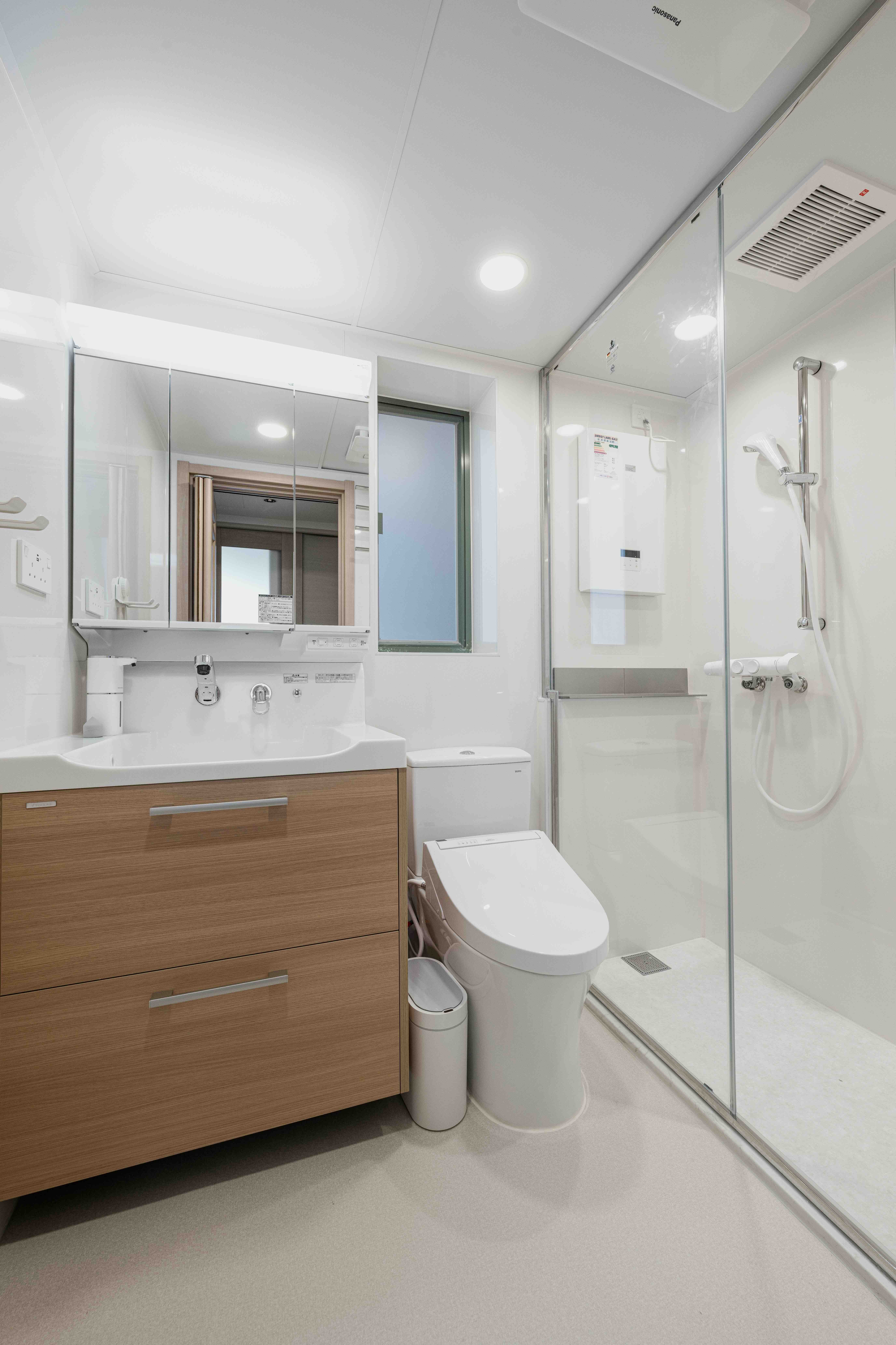 Kevin Lam - GO FAME COMPANY - Island Harbourview