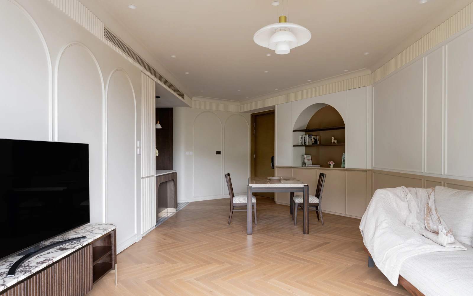 Clarence Lam - LUVÉ Design & Architecture - 名家匯