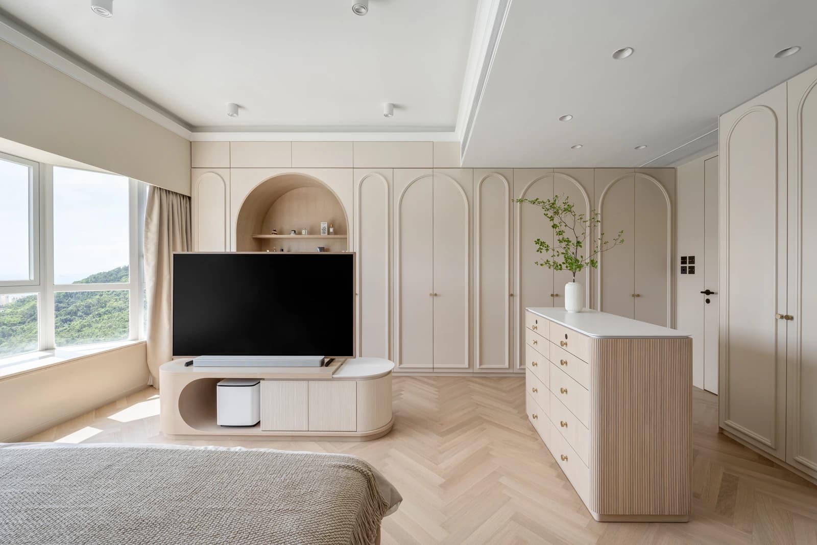 Clarence Lam - LUVÉ Design & Architecture - 紅山半島