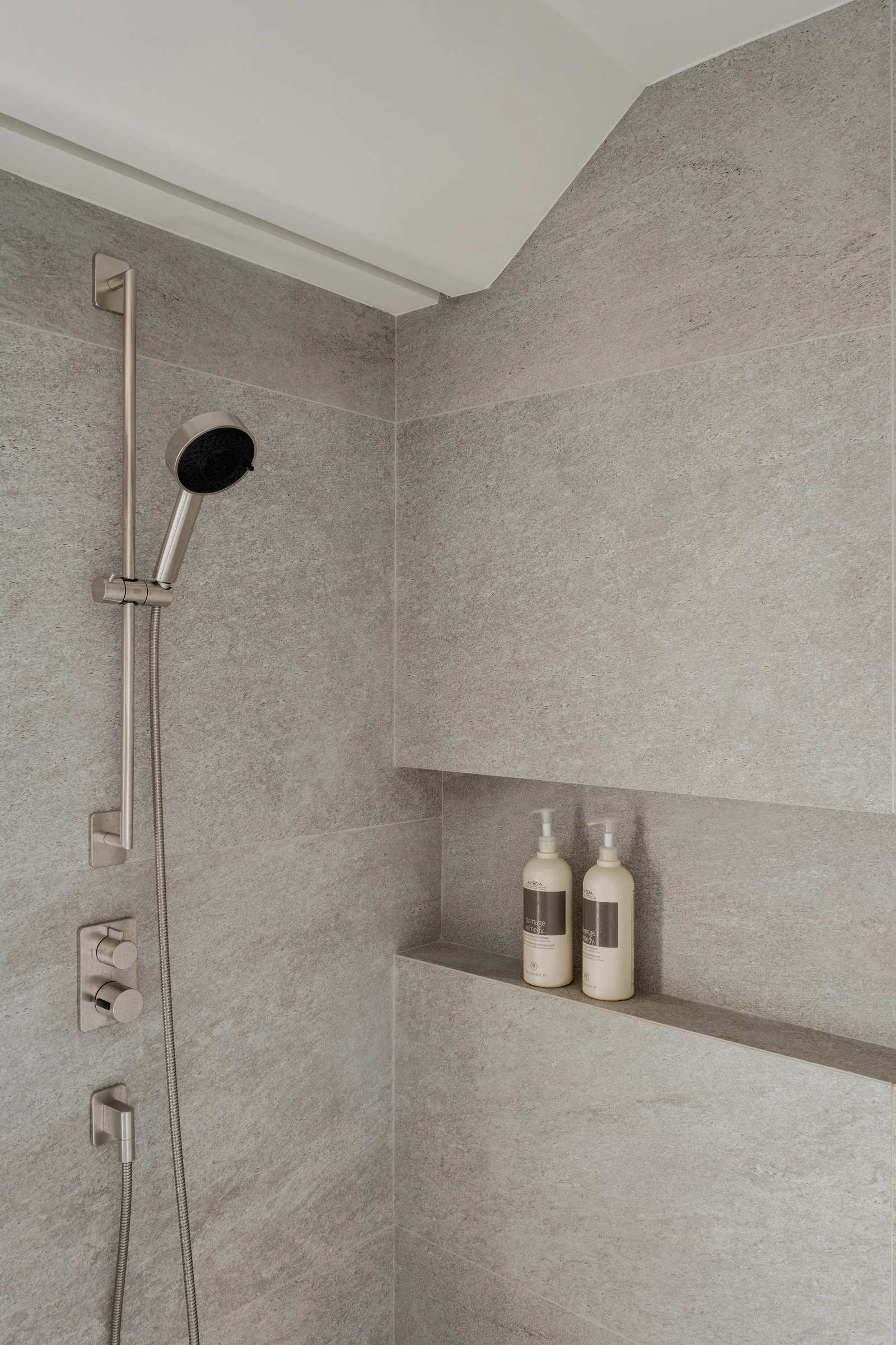 Clarence Lam - LUVÉ Design & Architecture - 紅山半島