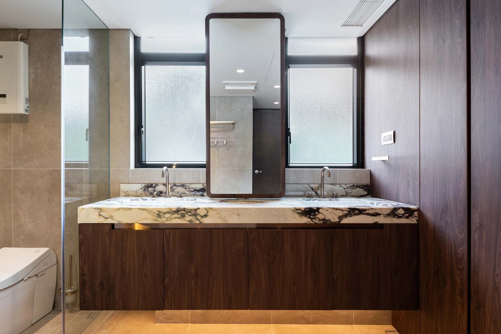 Clarence Lam - LUVÉ Design & Architecture - Royalton I