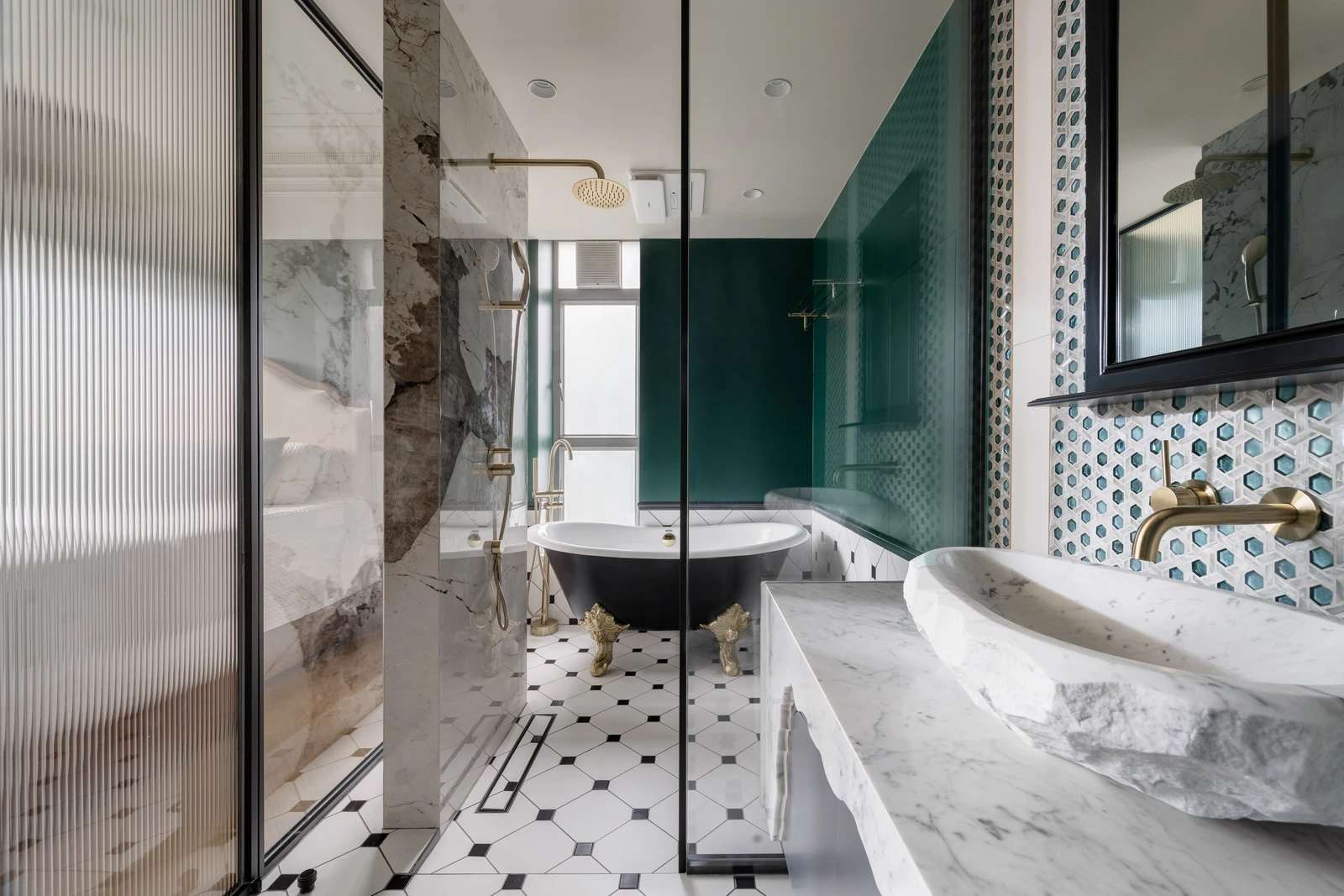 Clarence Lam - LUVÉ Design & Architecture - 名家匯