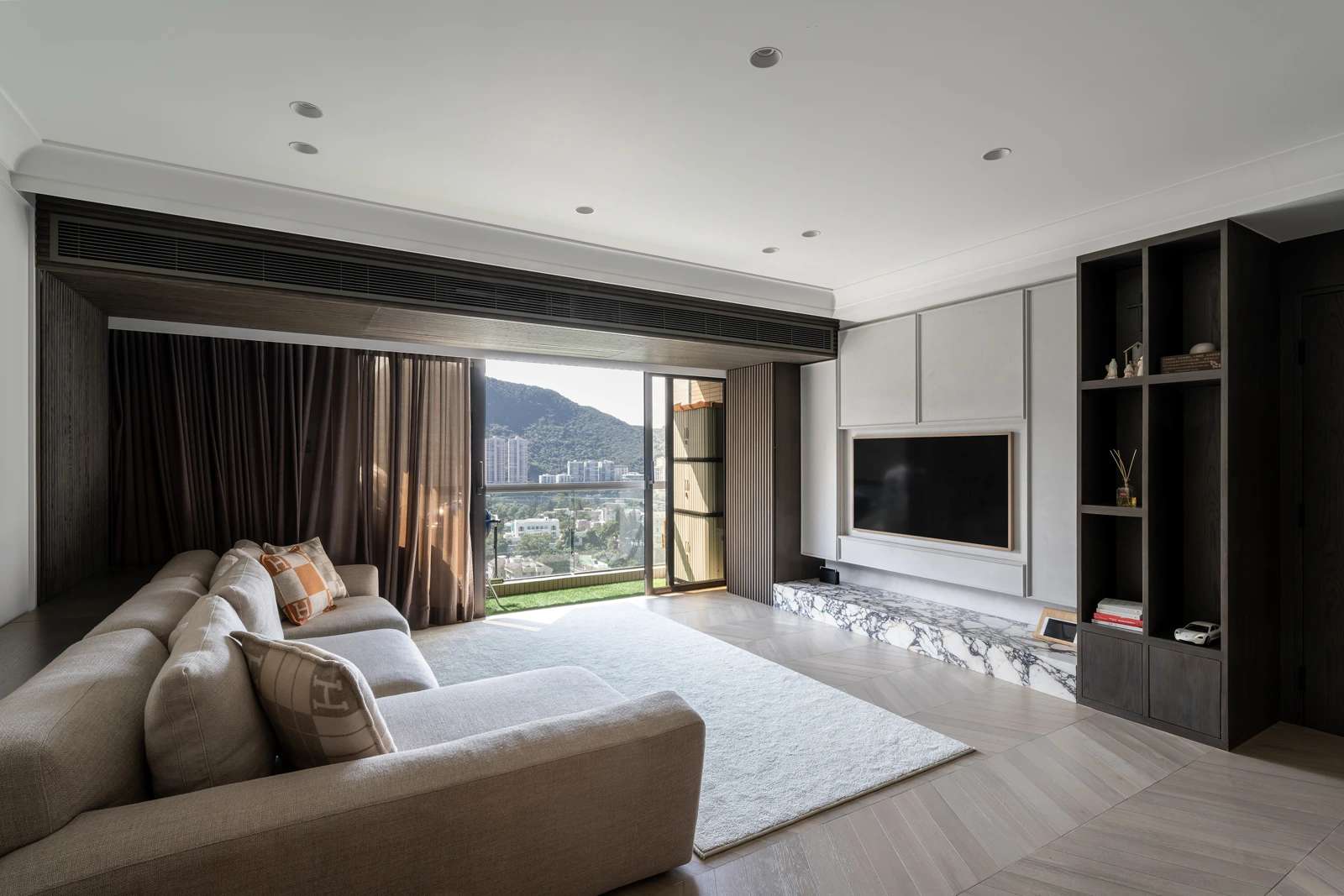 Clarence Lam - LUVÉ Design & Architecture - 嘉雲臺