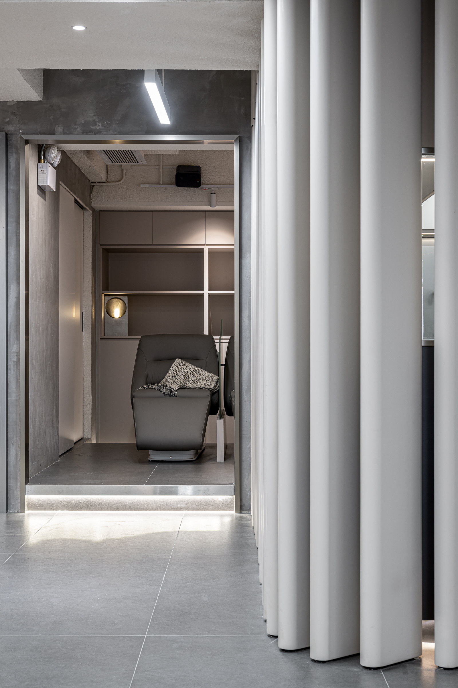 Jason Cheng & Silas Yik - Silson Concept Design Limited - AM Hair Studios