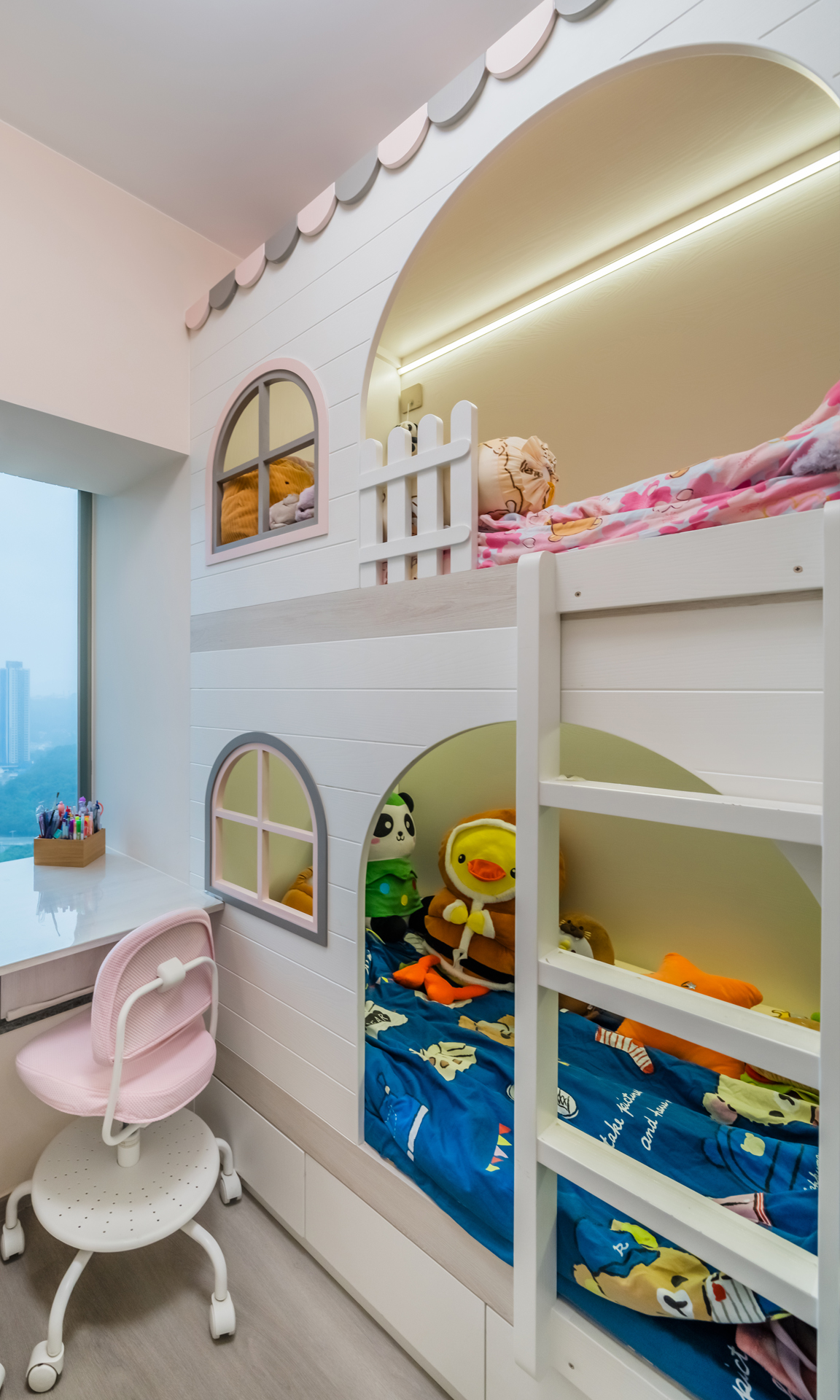 Calvin Ho & Bryan Lie - C3 Design & Decorative Ltd - Tseung Kwan O Plaza Phase 2 Block 8