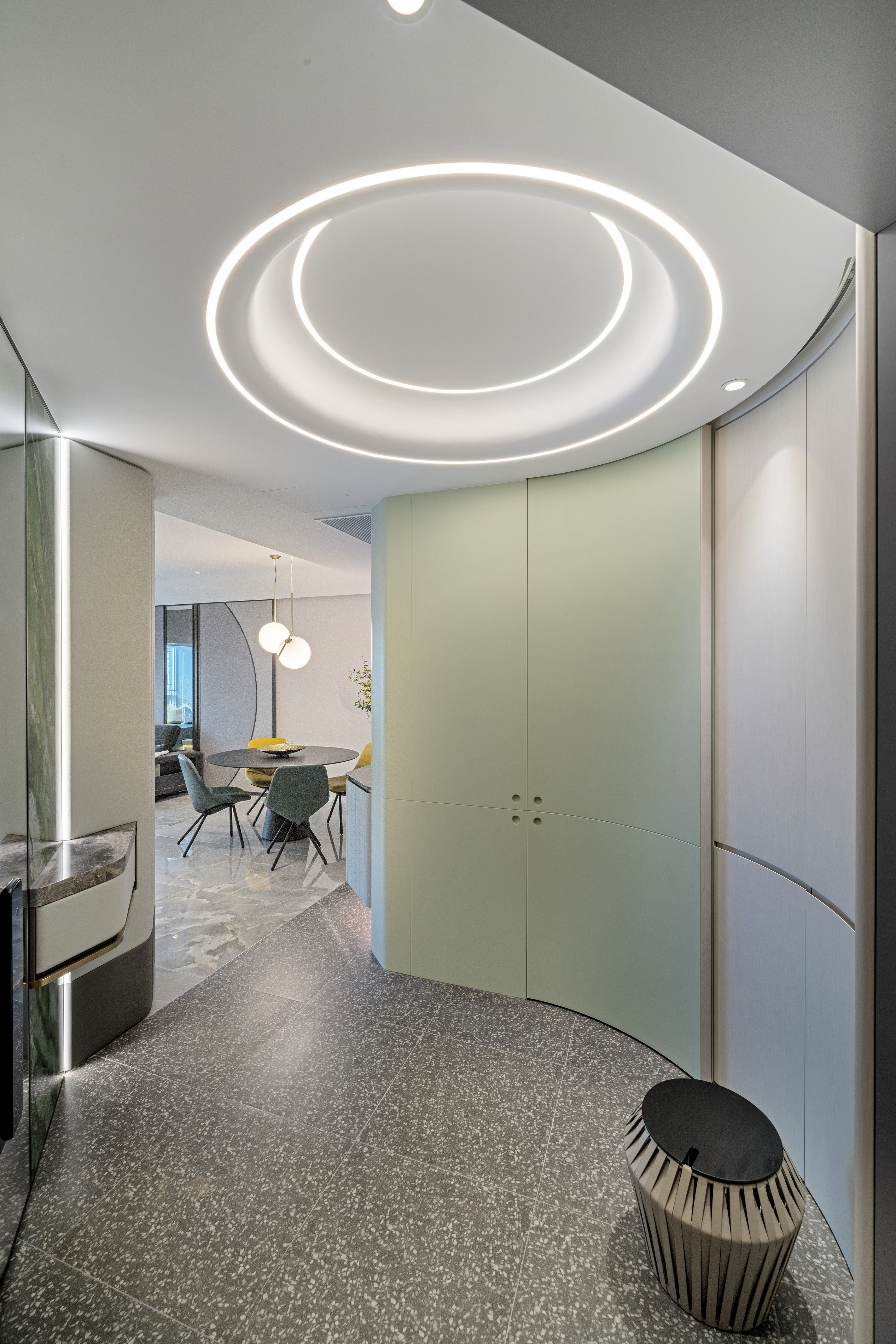 Regina Kwok - Artwill Interior Design House - Sorrento