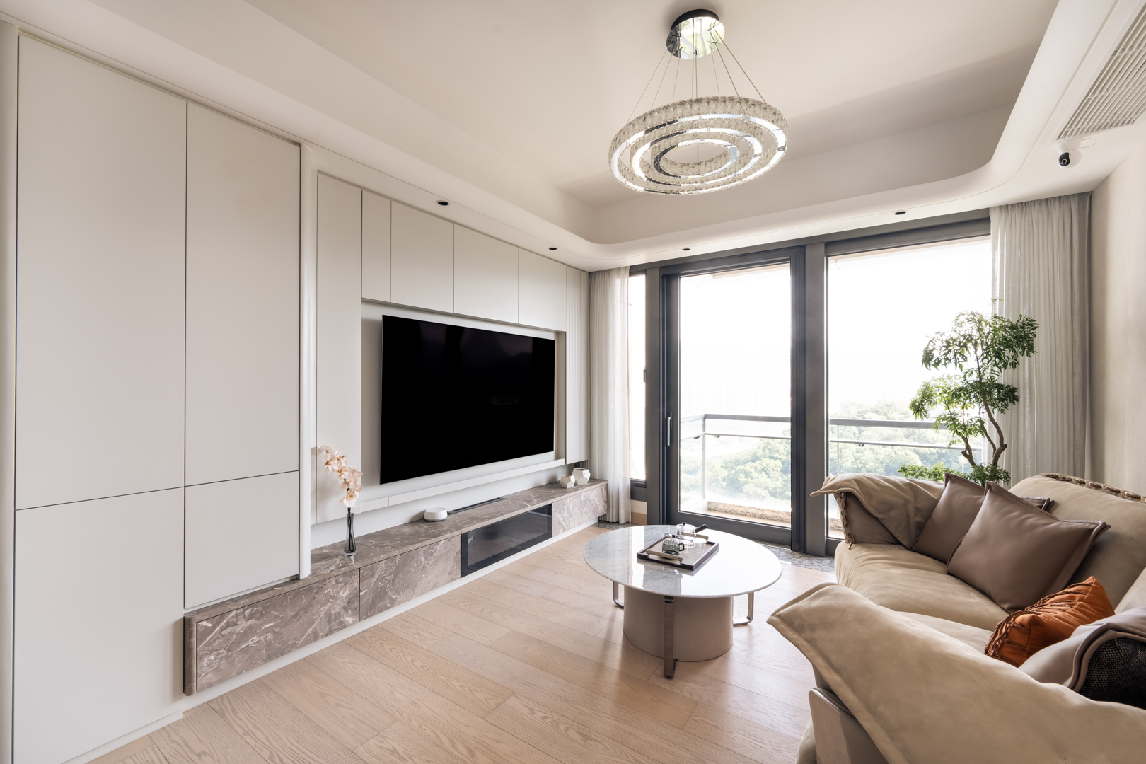 Chris Lau - Hei Design Interiors - El Futuro