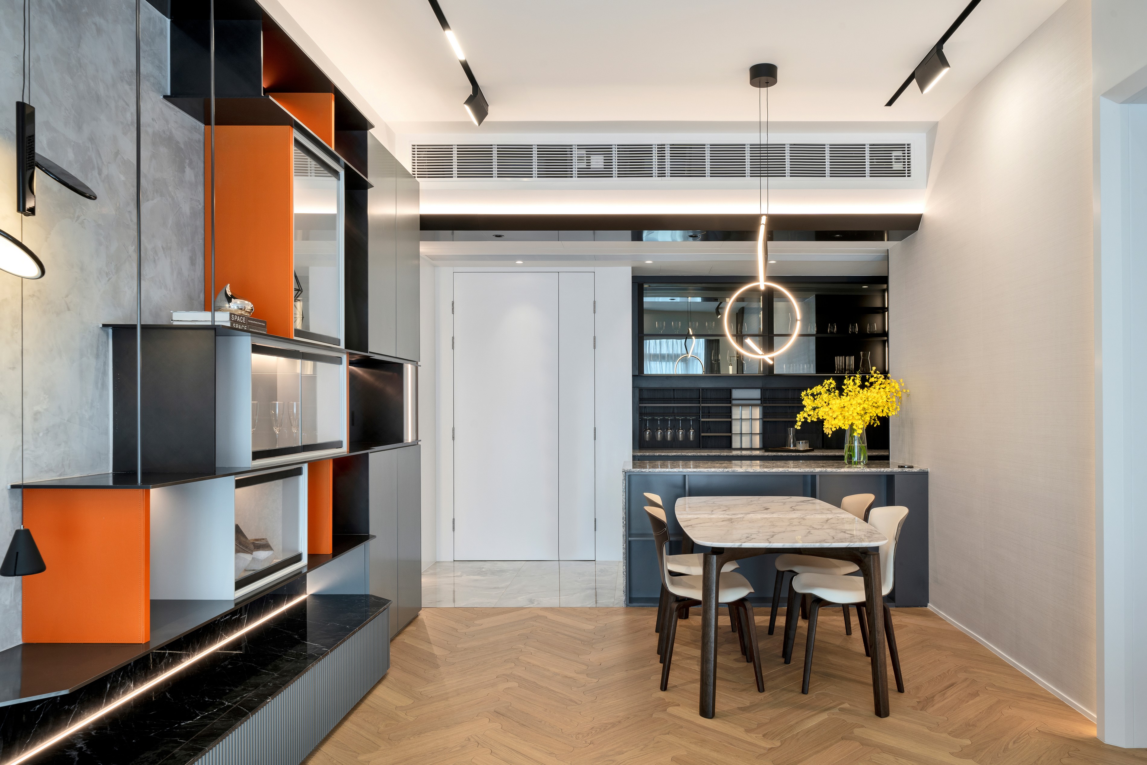 Regina Kwok - Artwill Interior Design House - One Silversea