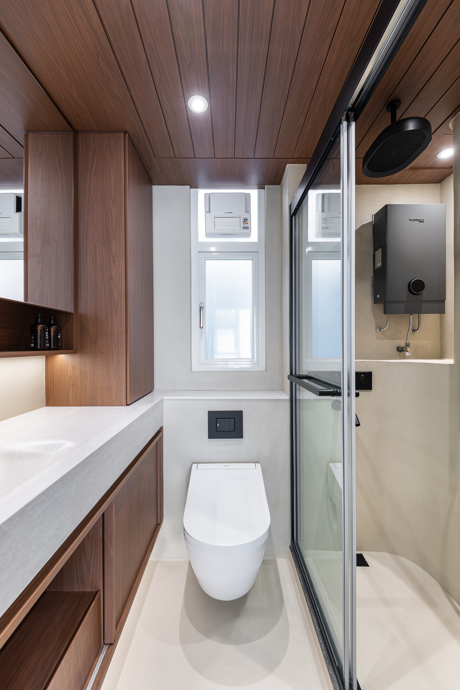 Jason Cheng & Silas Yik - Silson Concept Design Limited - King Ming Mansion