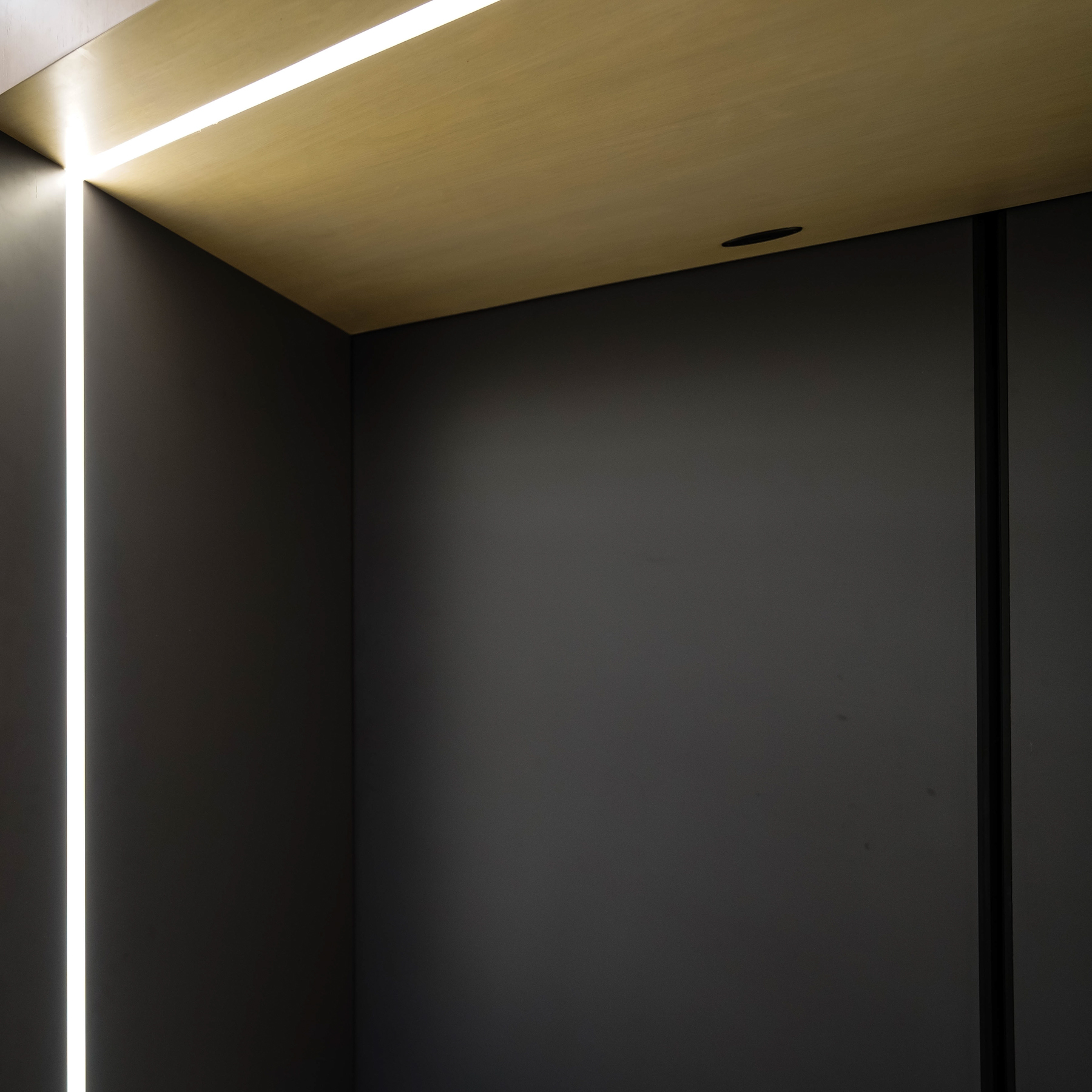 Jessica Kong & Owen Lam - 浮設計 - 美時醫療