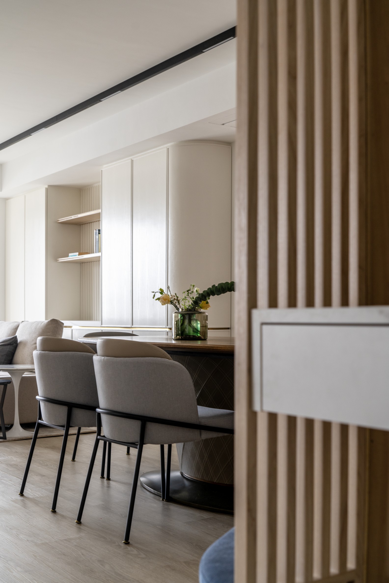 Regina Kwok - Artwill Interior Design House - Beverly Hill