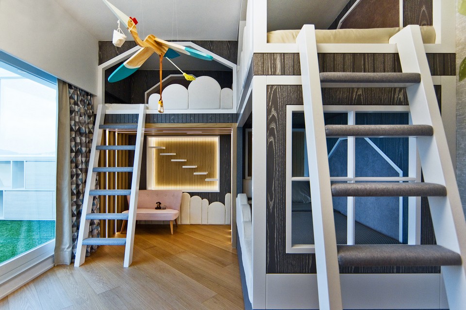 Regina Kwok - Artwill Interior Design House - Pacific Palisades