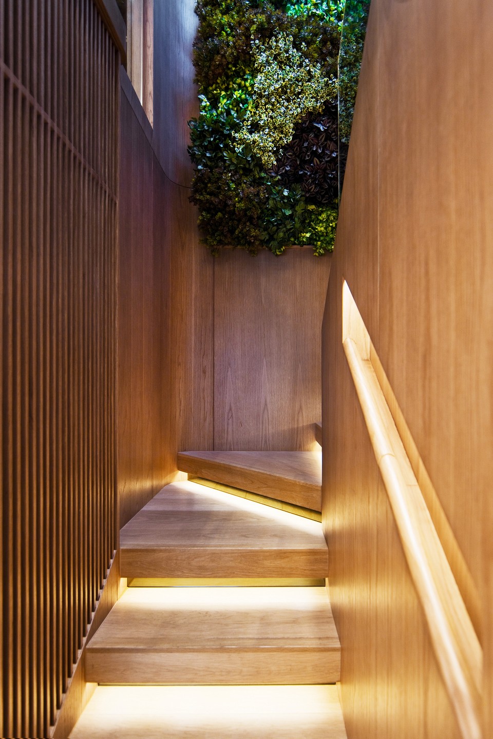 Regina Kwok - Artwill Interior Design House - Pacific Palisades