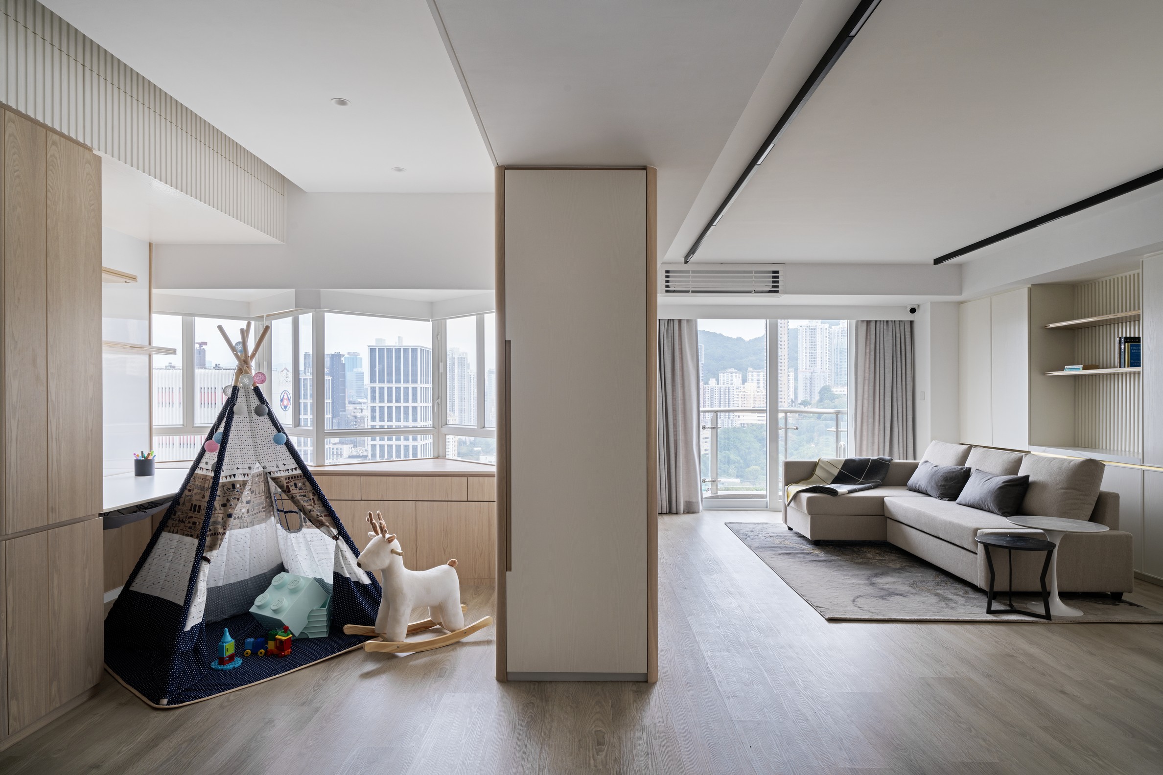 Regina Kwok - Artwill Interior Design House - Beverly Hill