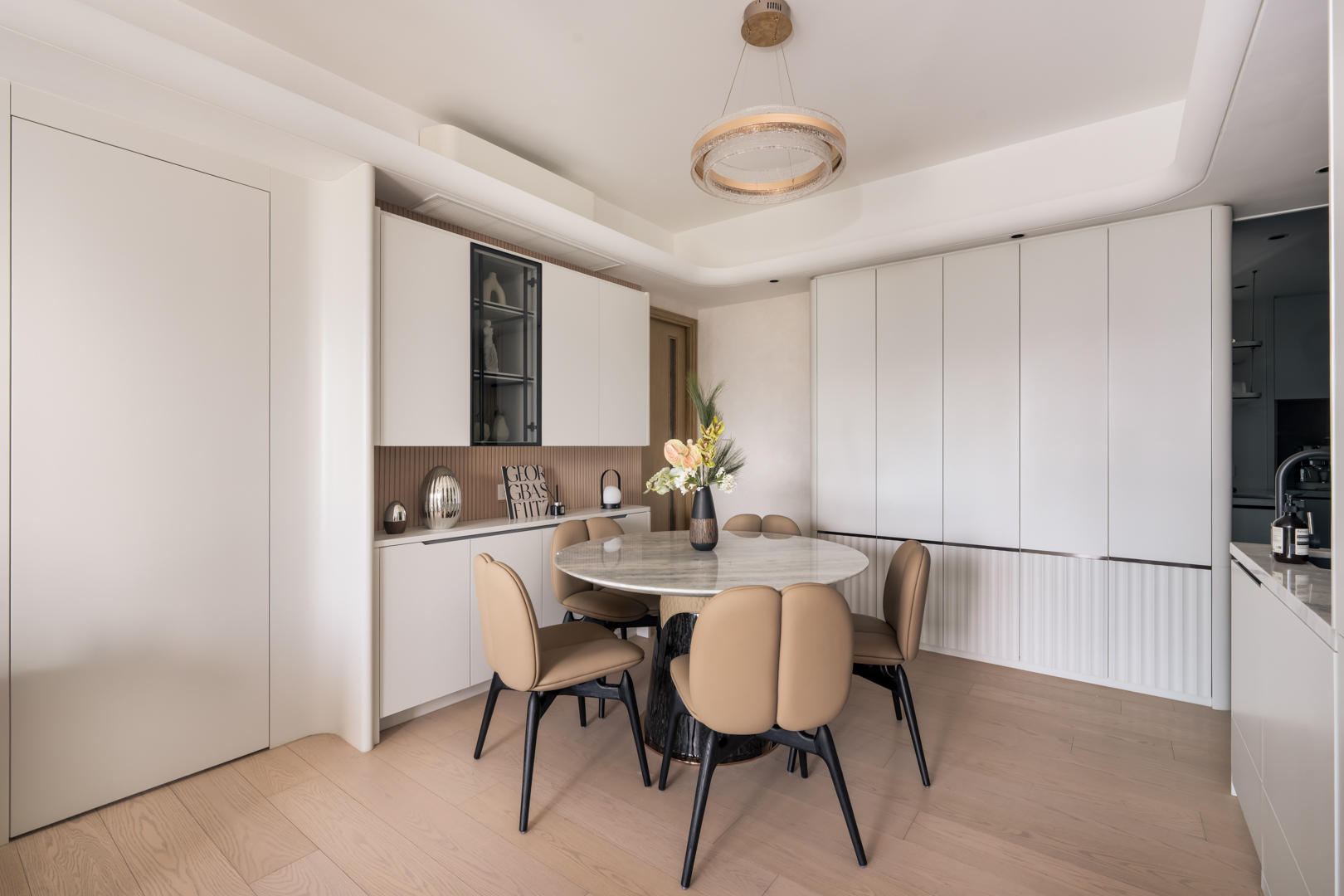 Chris Lau - Hei Design Interiors - El Futuro