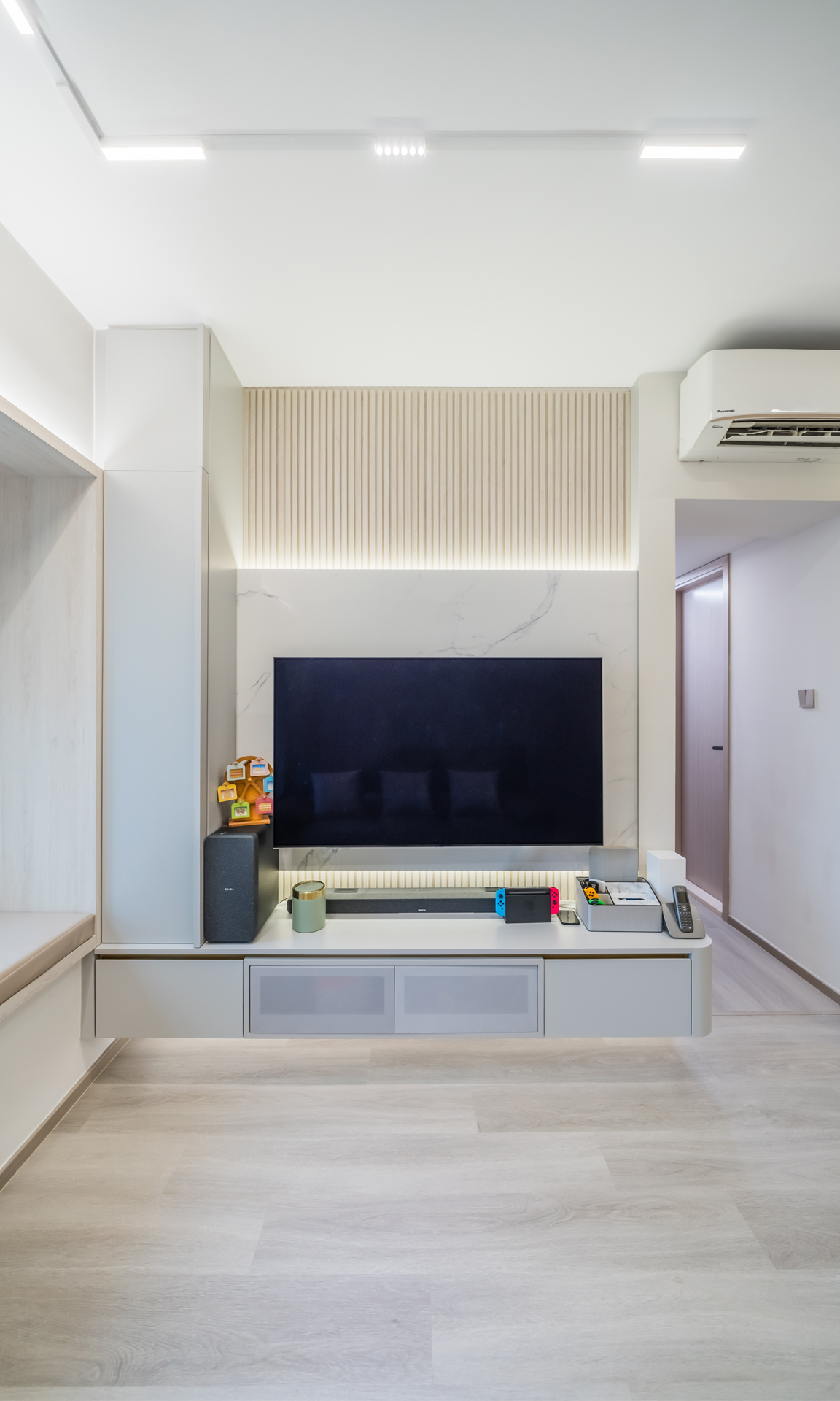 Calvin Ho & Bryan Lie - C3 Design & Decorative Ltd - Tseung Kwan O Plaza Phase 2 Block 8