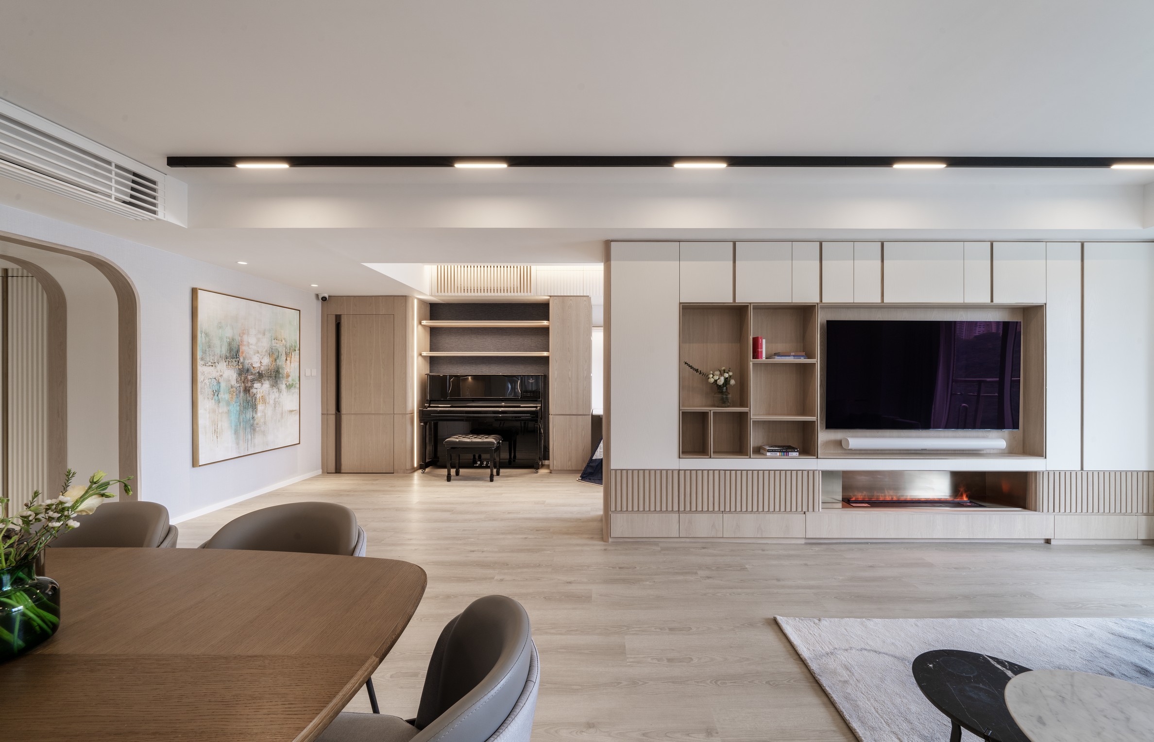 Regina Kwok - Artwill Interior Design House - Beverly Hill