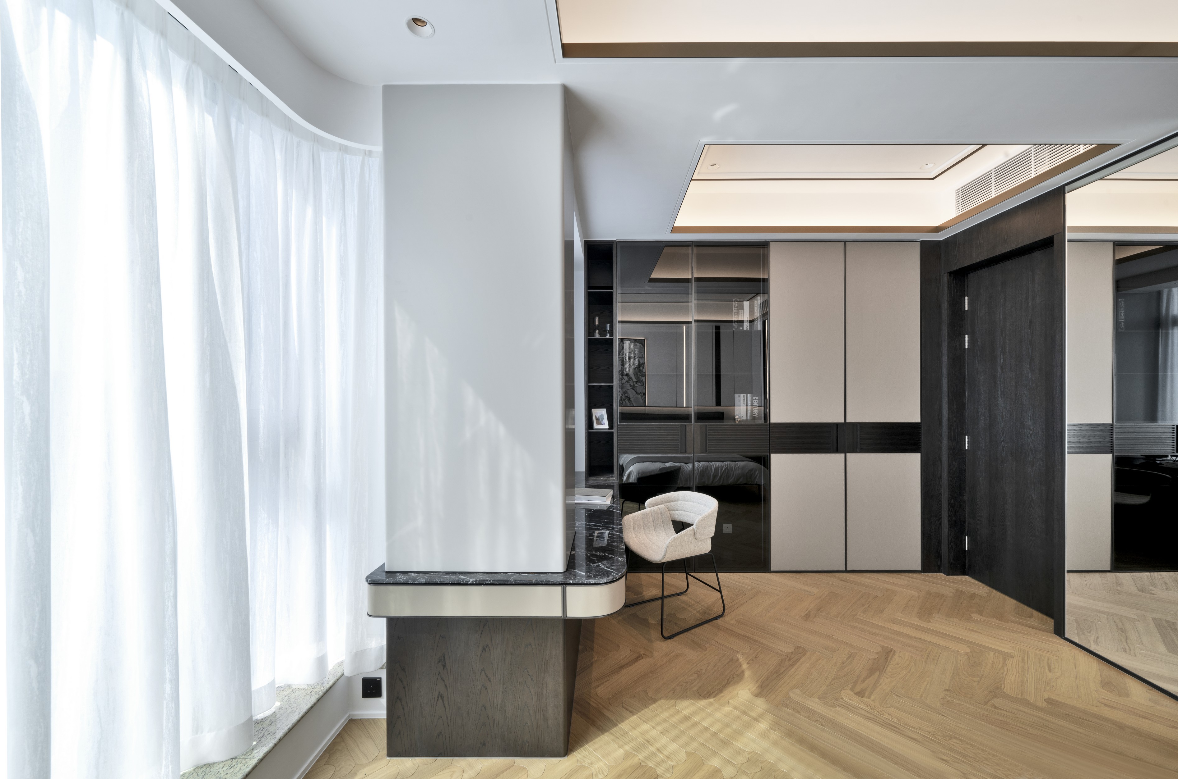 Regina Kwok - Artwill Interior Design House - One Silversea