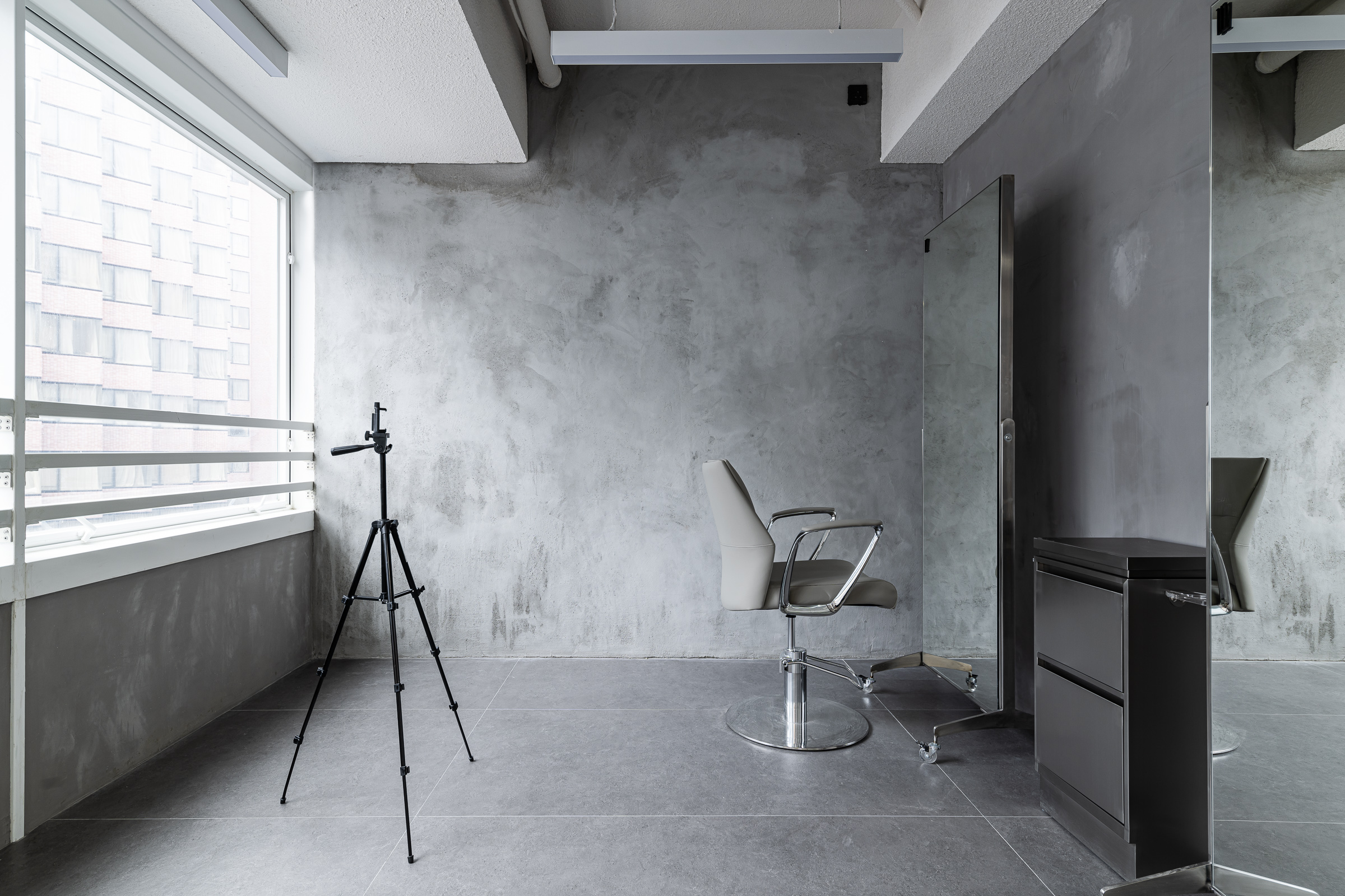 Jason Cheng & Silas Yik - Silson Concept Design Limited - AM Hair Studios