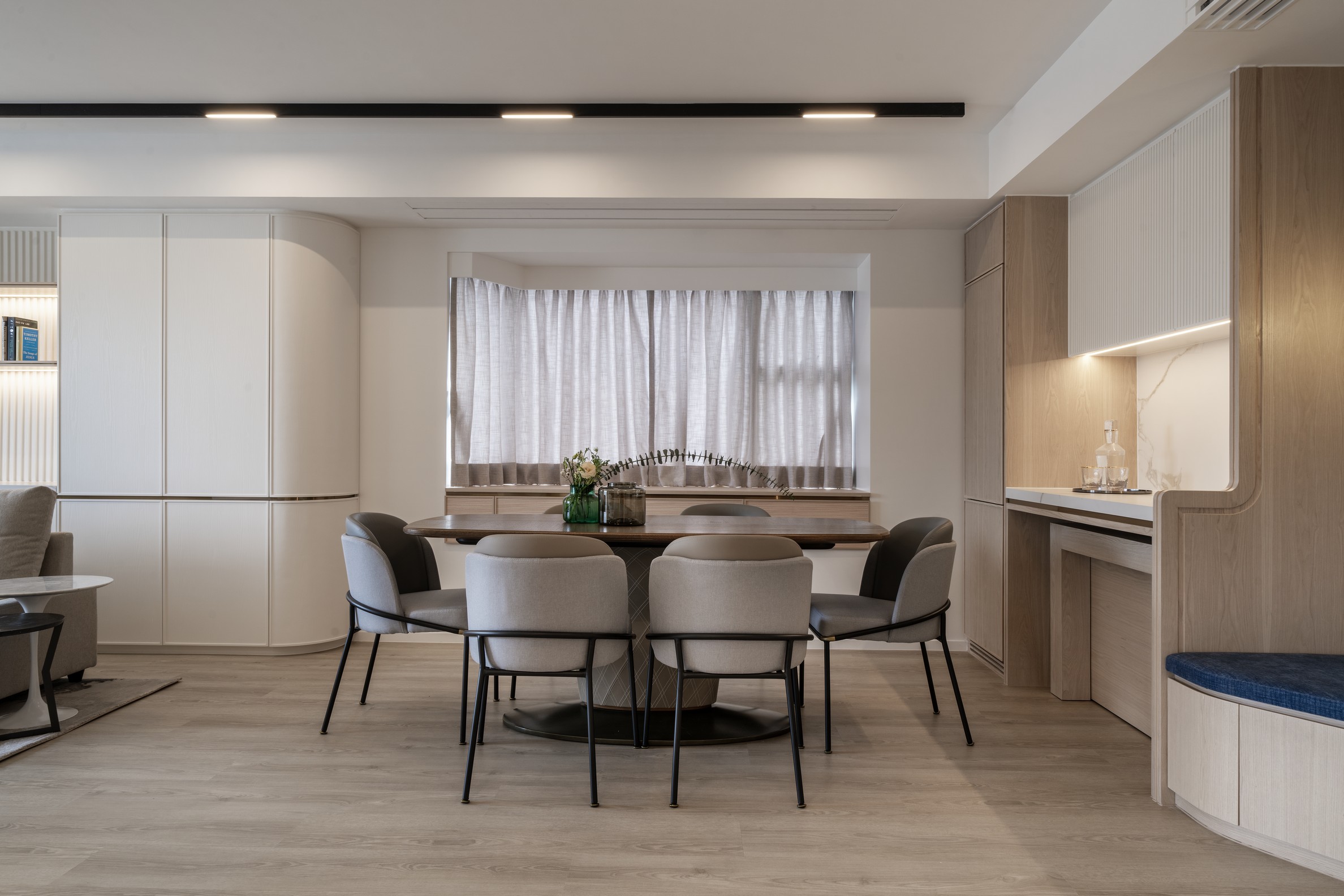 Regina Kwok - Artwill Interior Design House - Beverly Hill