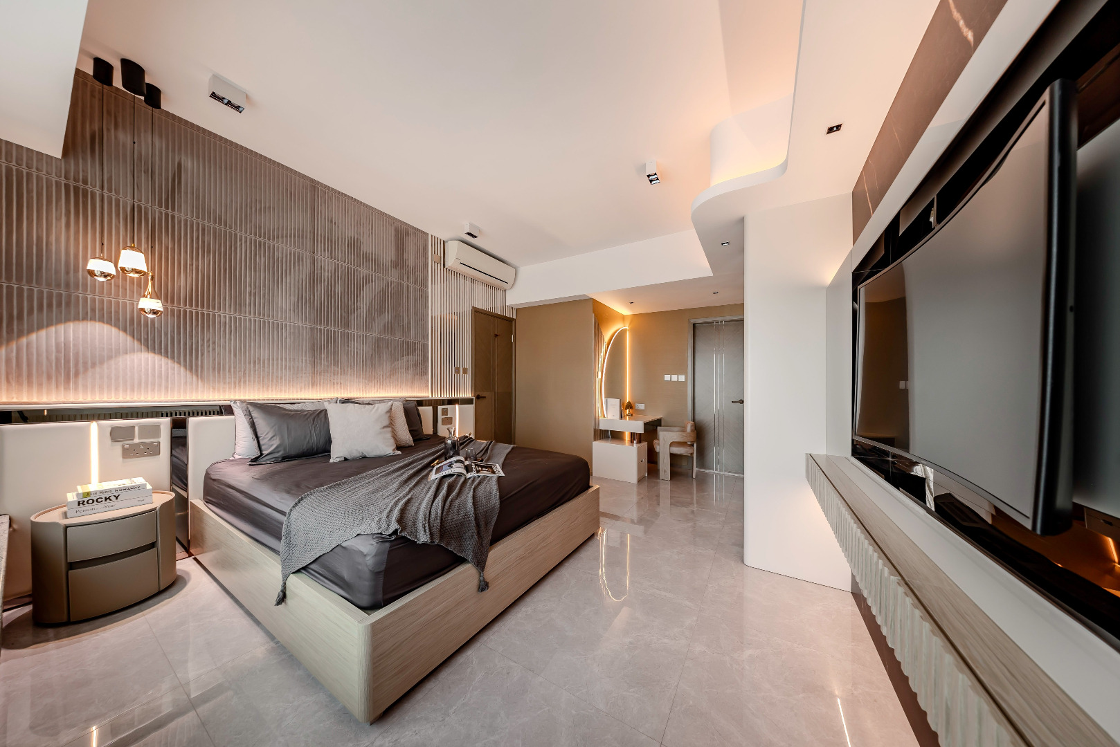 Daniel Wong - Boss Design Ltd - 君頤峰 Parc Palais