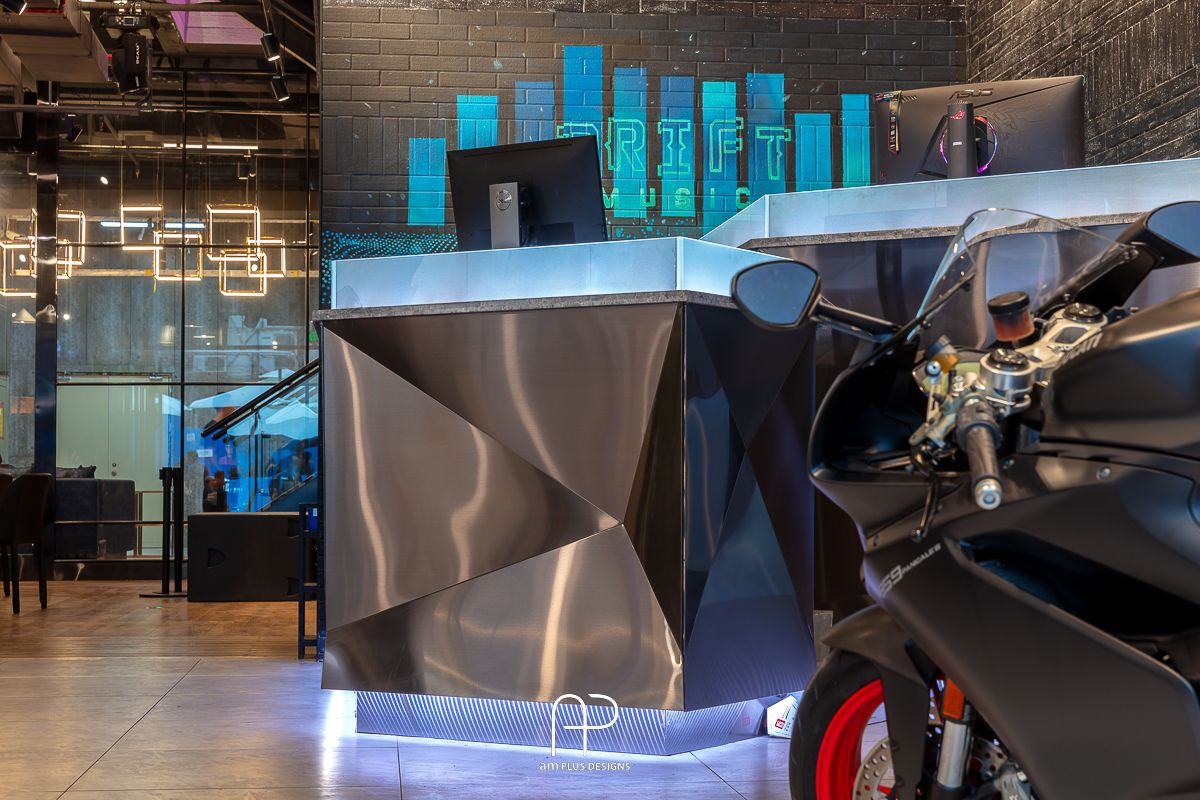 Am Plus Designs Ltd - Am Plus Designs Ltd - DRIFT BAR & RESTAURANT