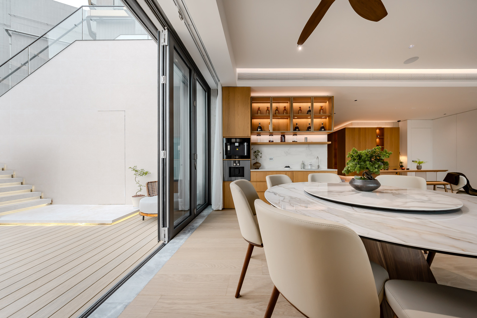 Daniel Wong - Boss Design Ltd - 揚海 La Marina