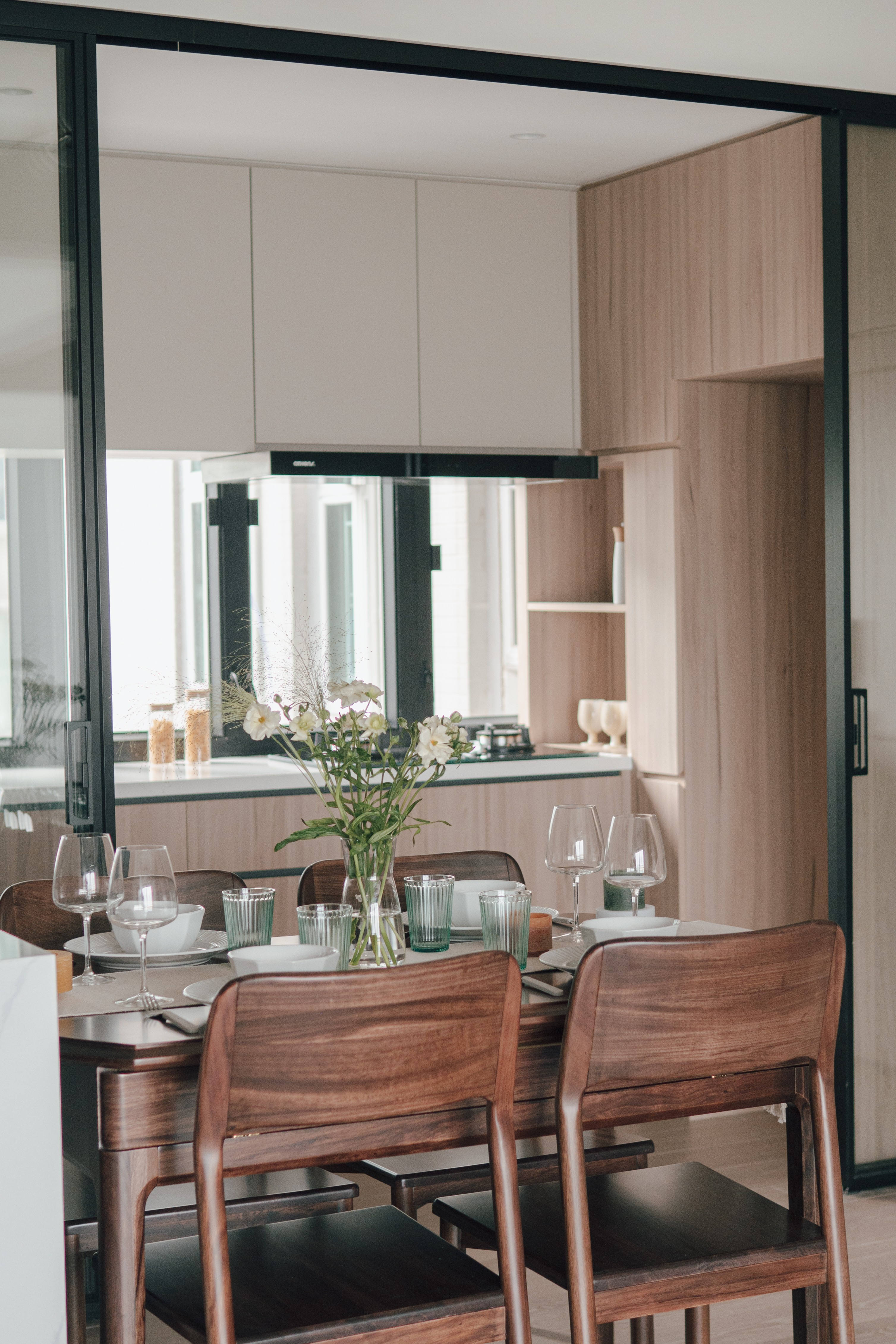 Jasmine Wong & Kits Chan - Anode Design Limited - Showboat Mansion