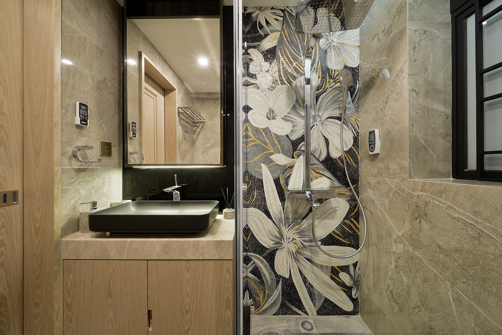 Daniel Wong - Boss Design Ltd - 海逸豪園 Laguna Verde