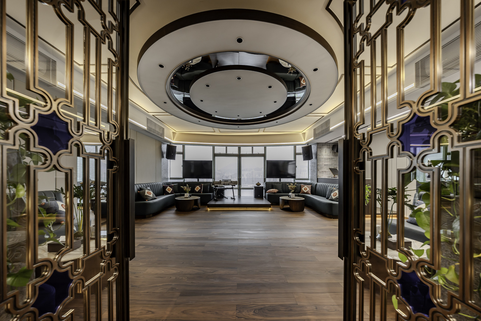 Daniel Wong - Boss Design Ltd - 海逸豪園 Laguna Verde
