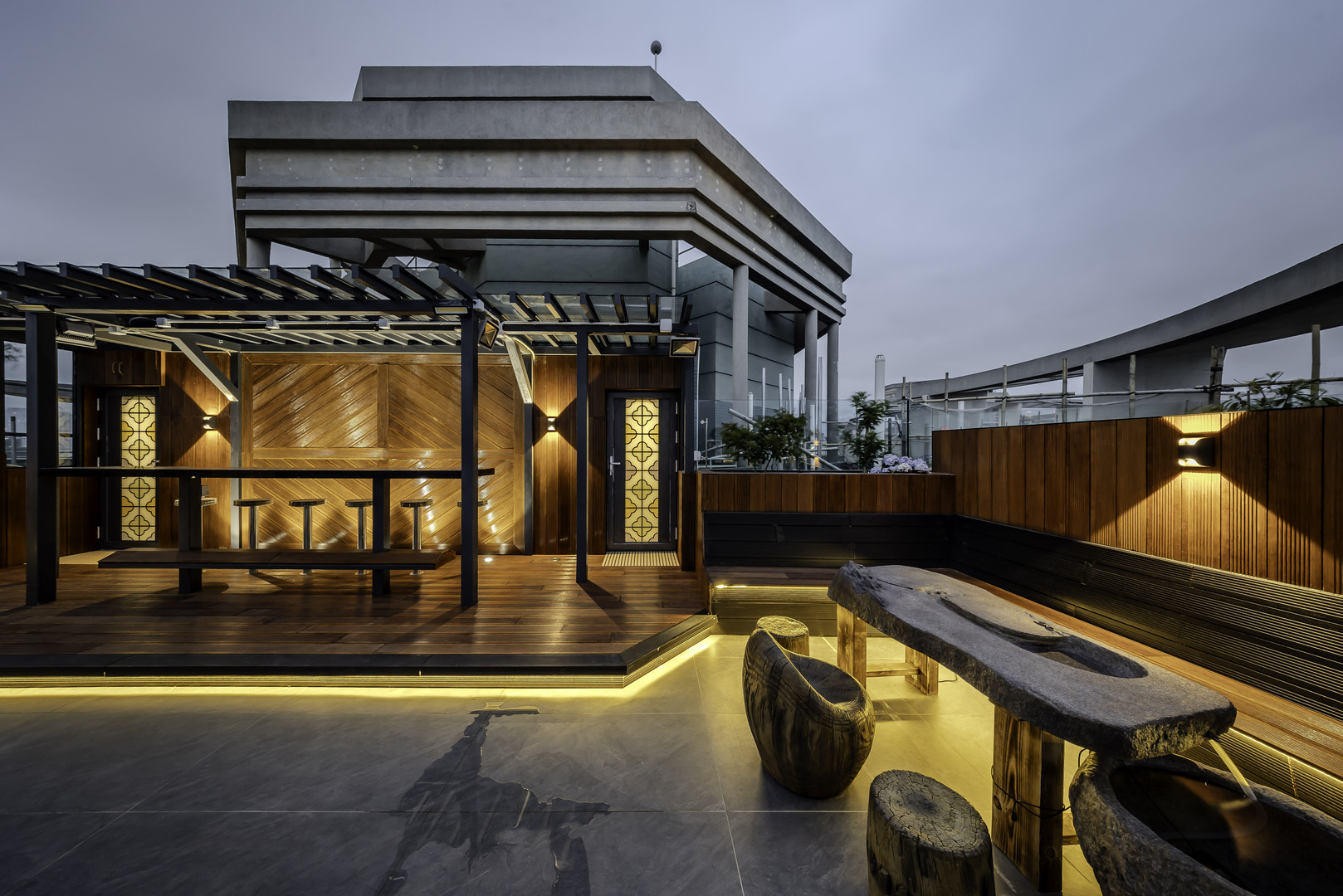 Daniel Wong - Boss Design Ltd - 海逸豪園 Laguna Verde