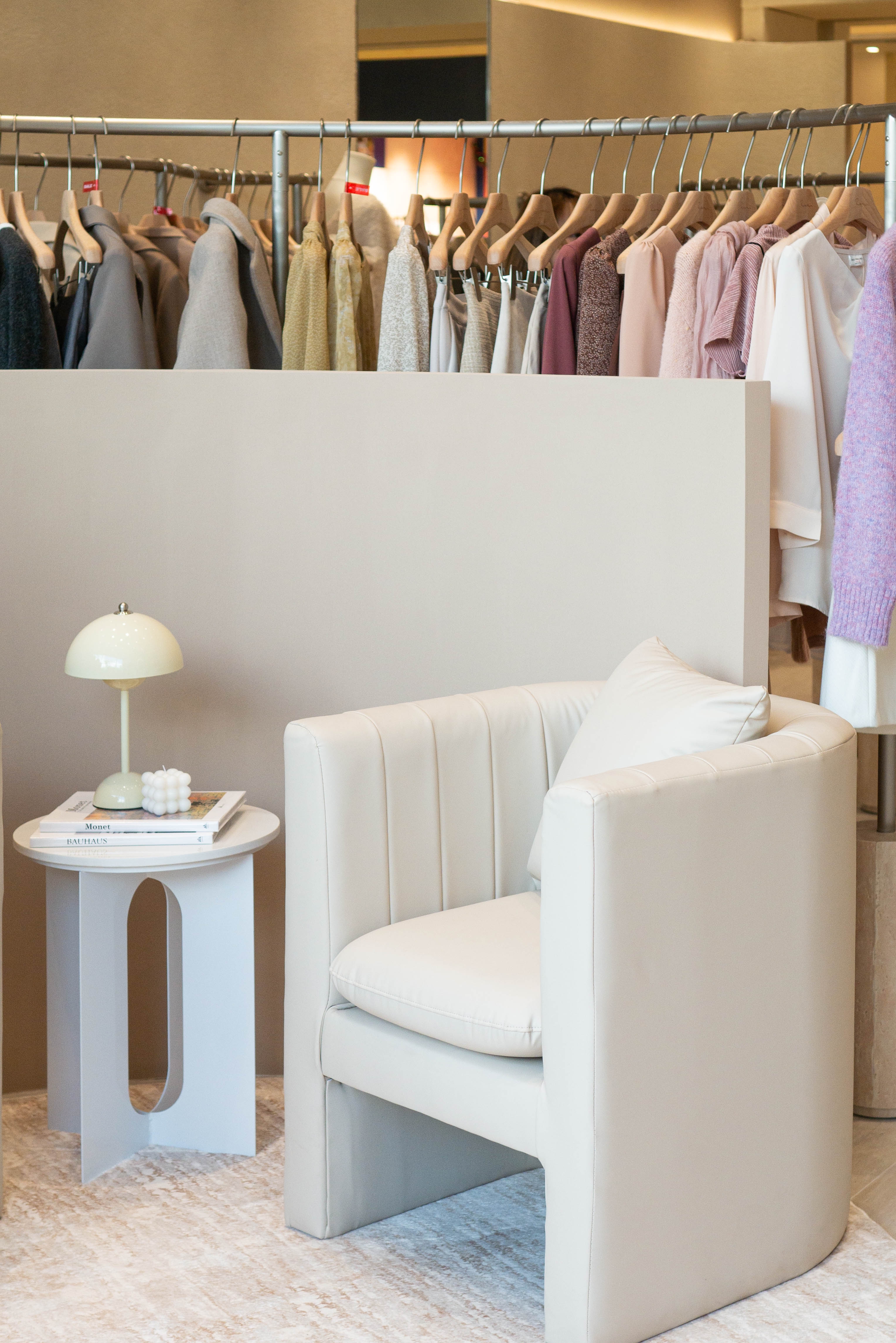 Jasmine Wong & Kits Chan - Anode Design Limited - 時尚服裝店｜SENI