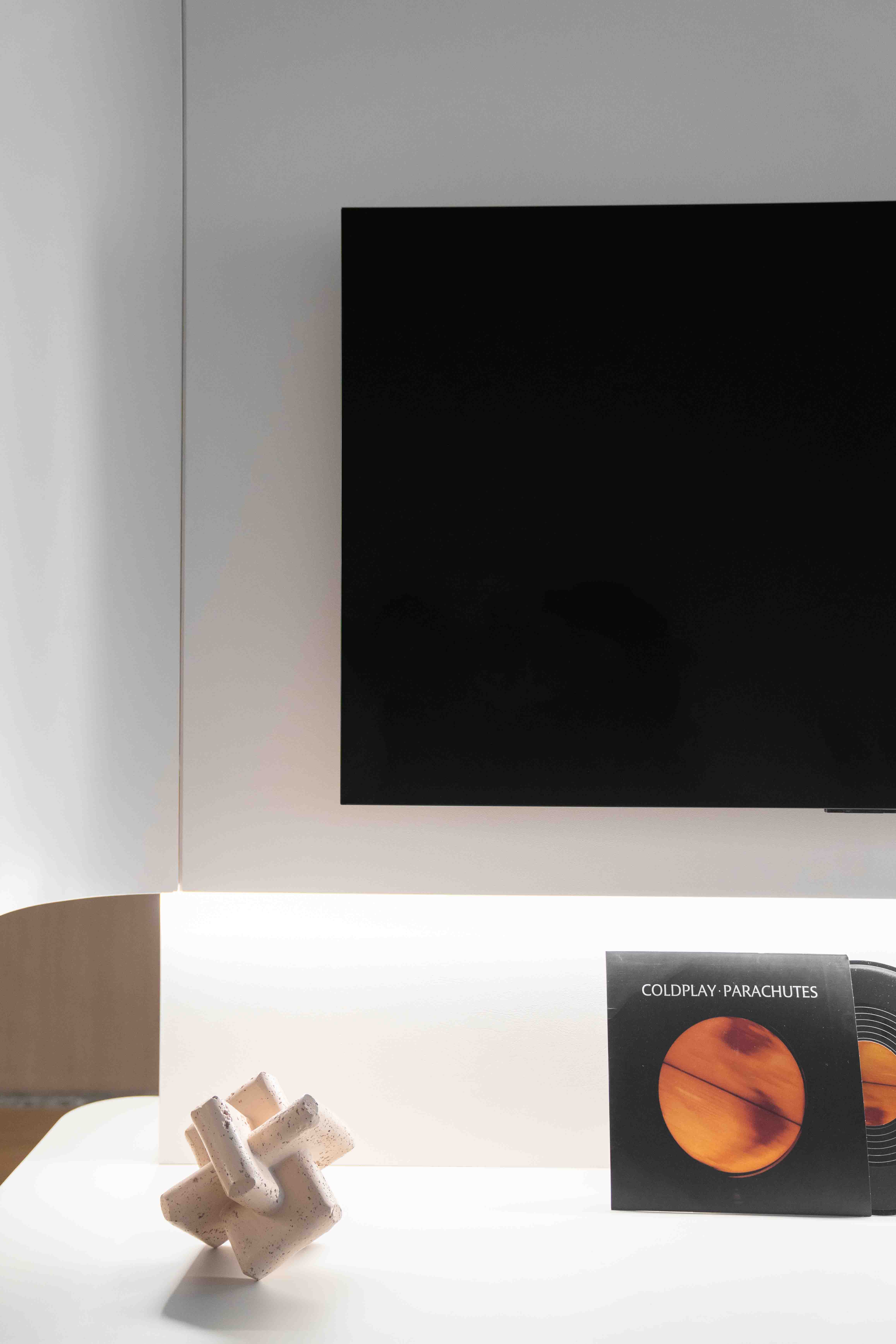 Legacy Design  - Legacy Design  - Nordic Minimalism · Light & Wood