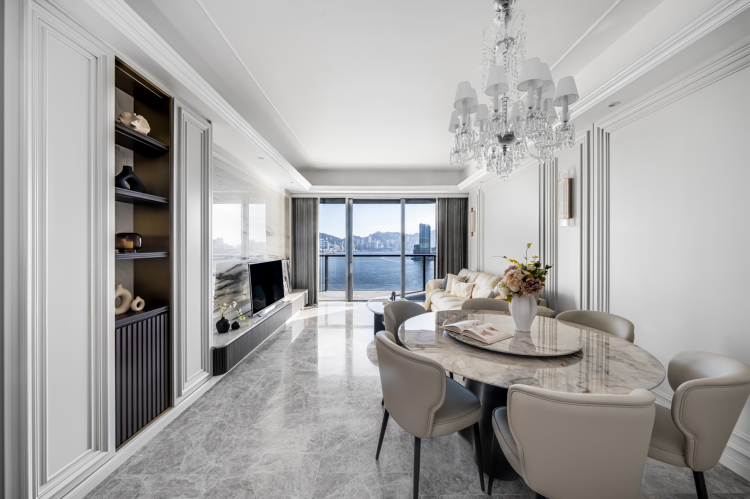 The Knightsbridge